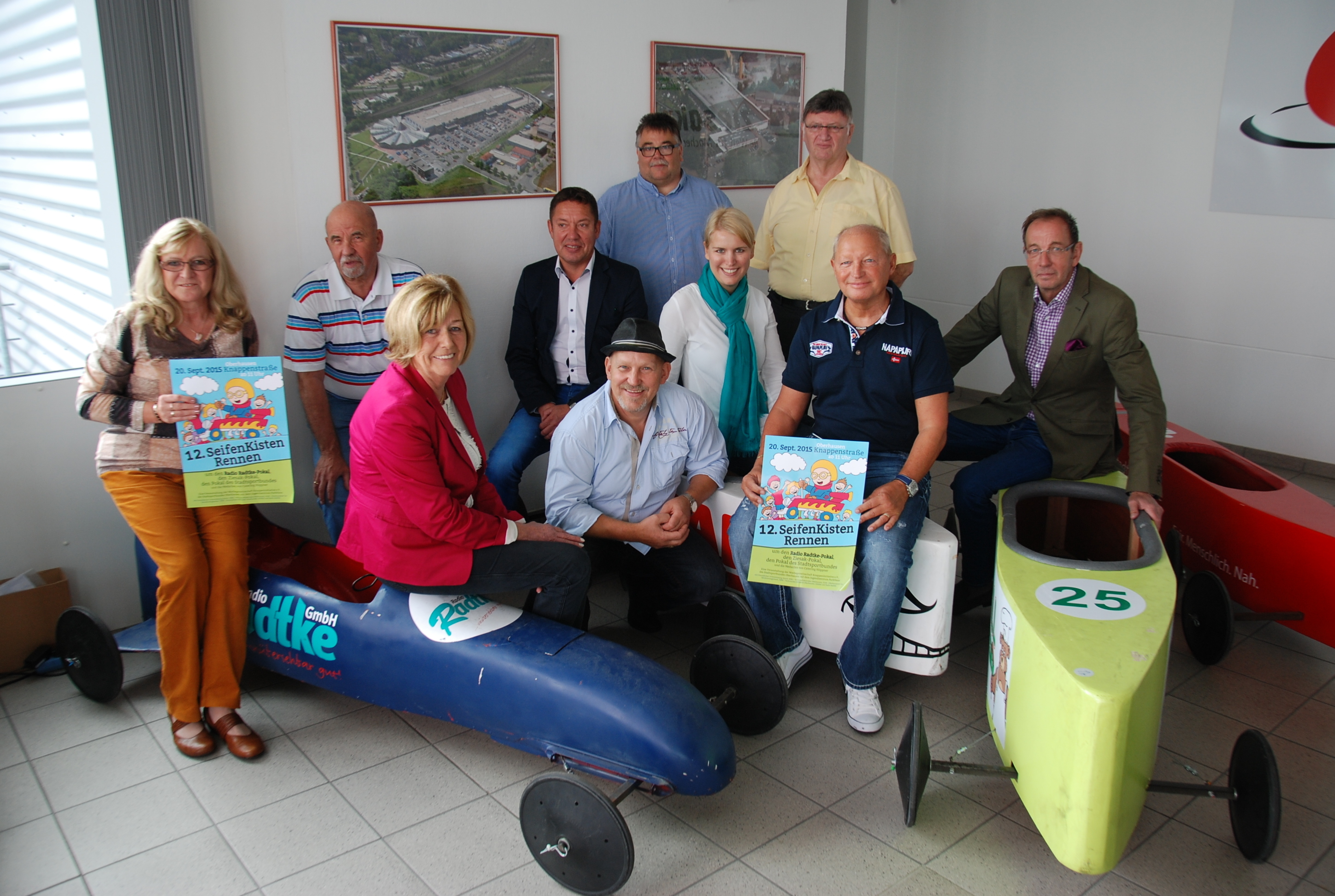 Start frei fürs Seifenkistenrennen im Knappenviertel. Foto: Jörg Vorholt