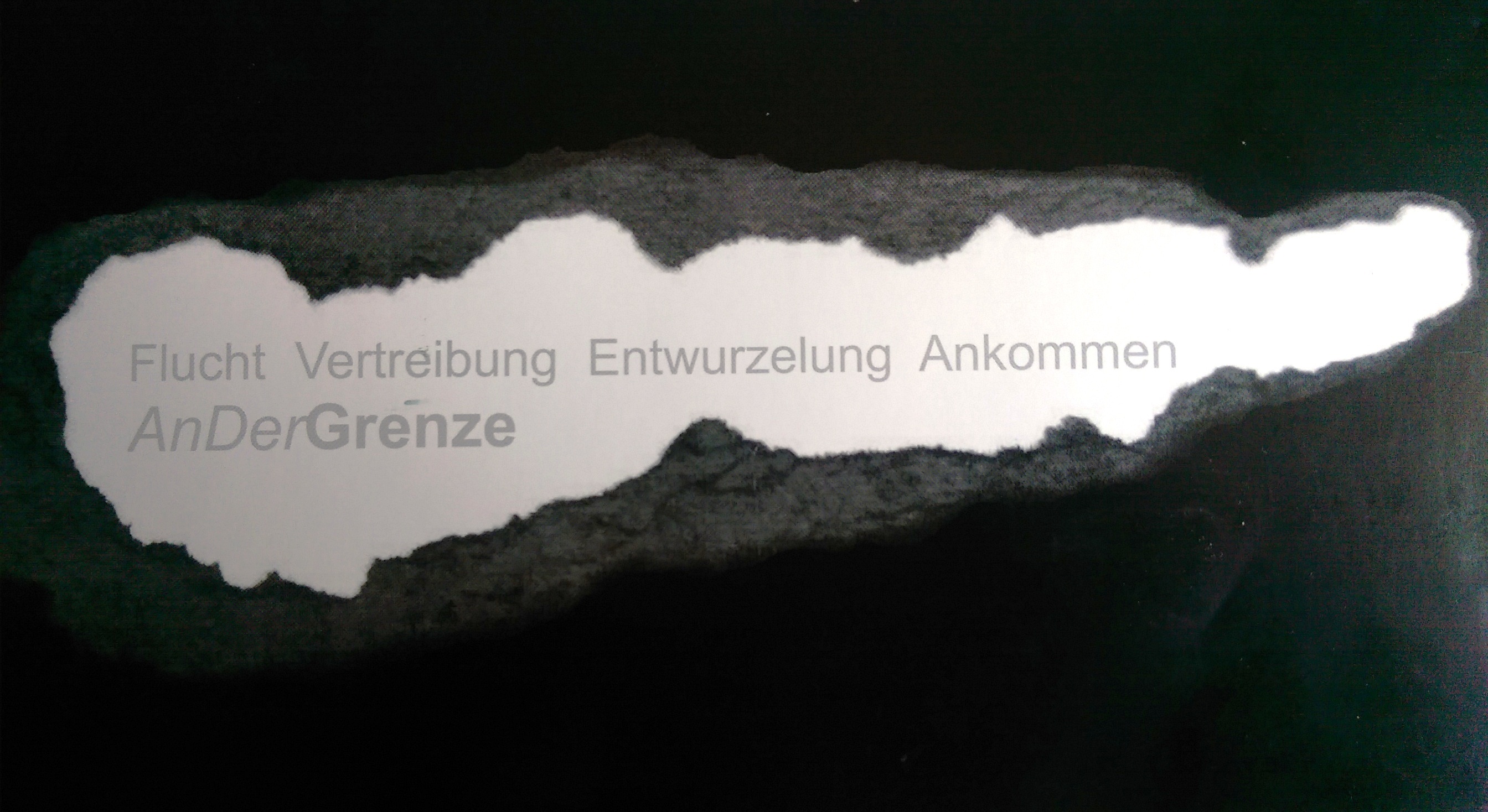 Einladungskarte AnDerGRENZE 19. September bis 31. Oktober 2015 - Raffelbergpark - Kunststadt Mülheim