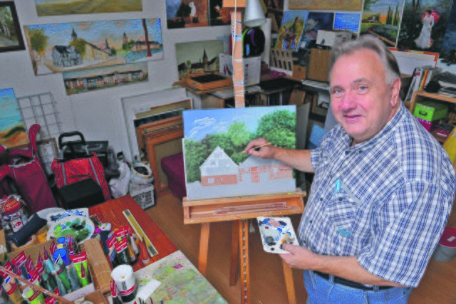 Hier bietet der Kunstmaler Rolf Börnert einen Einblick in sein Atelier.