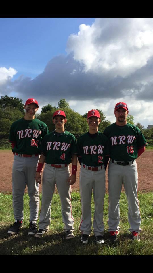 Tobias Kramer, Leon Still, Mel Börner und Coach Marcus Börner in Saarlouis