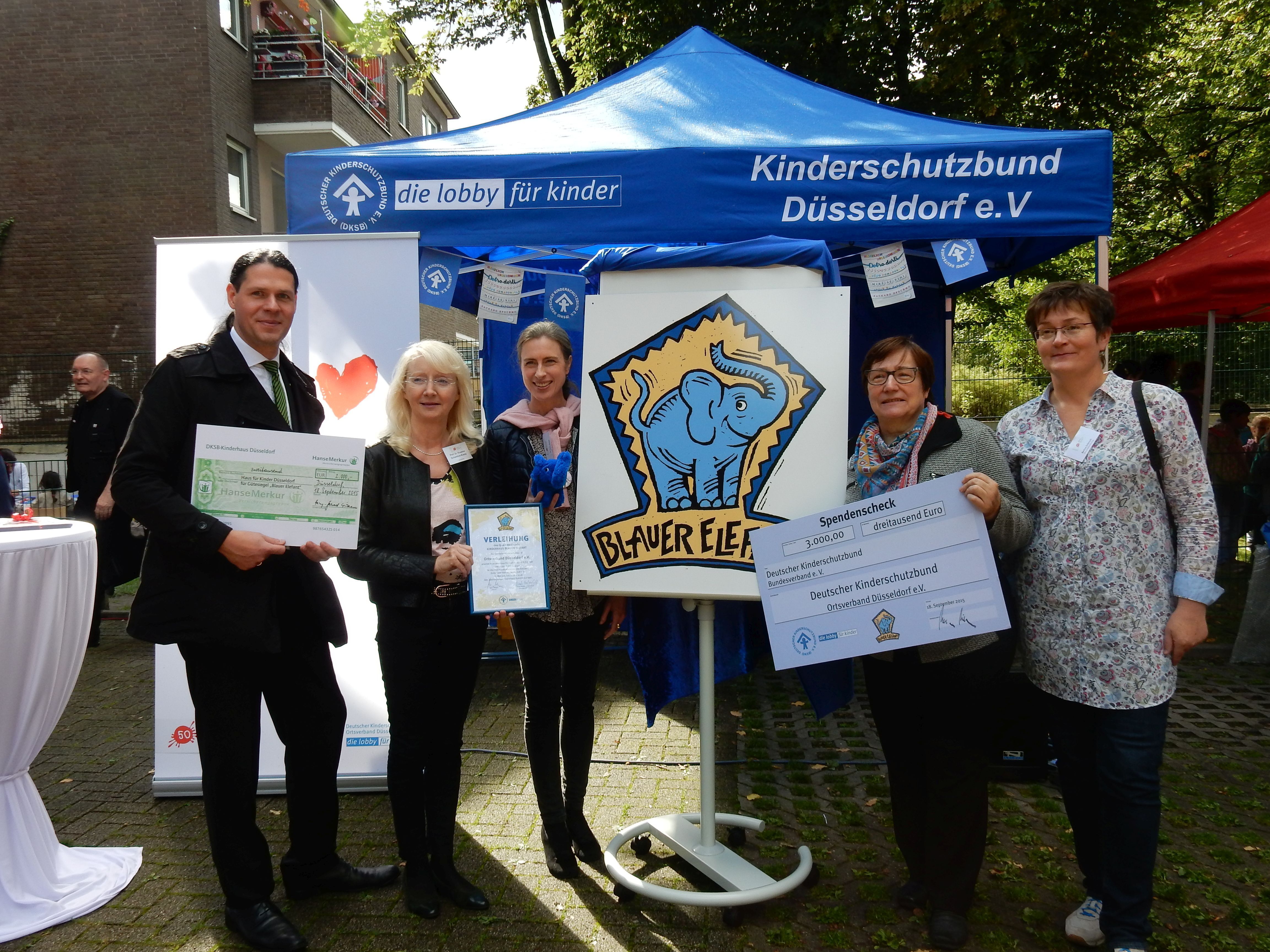 Stephan Meese/HanseMerkur Krankenversicherung, Prof. Dr. Susanne Schweitzer-Krantz/1. Vorsitzende, Dr. Vera Geisel/Schirmherrin, Marlies Herterich/Vorsitzende LV DKSB und Bettina Erlbruch/Geschäftsführerin
