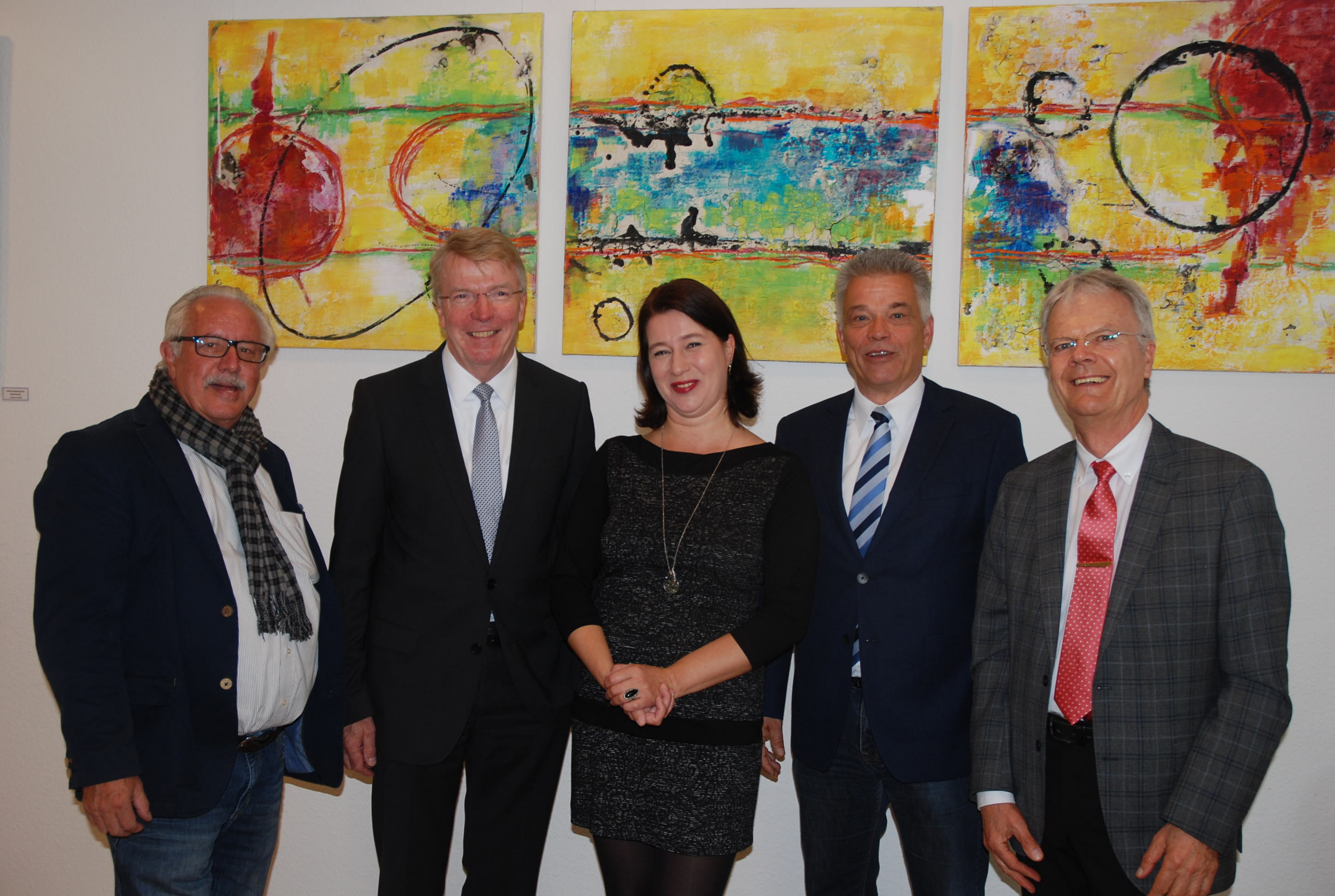 Wollten Wachter zur Ausstellung beglückwünschen: (v.li.) Ratsherr Udo Karnath, Bürgermeister Franz-Josef Britz, Helga Wachter, Geschäftsführer der GSE Heribert Piel und Mitglied im Aufsichtsrat Dieter Landskrone.