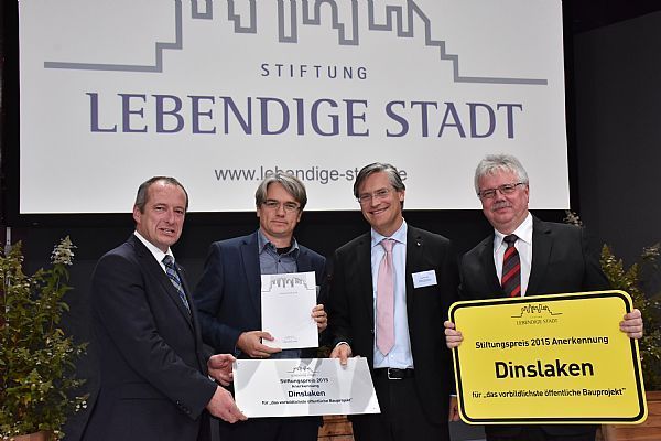 (v.l.) CDU-MdB Oliver Wittke, Beigeordneter Dr. Thomas Palotz, Alexander Otto (Kuratoriumsvorsitzender Stiftung „Lebendige Stadt“), Dr. Andreas Mattner (Vorstandsvorsitzender Stiftung). Foto: privat