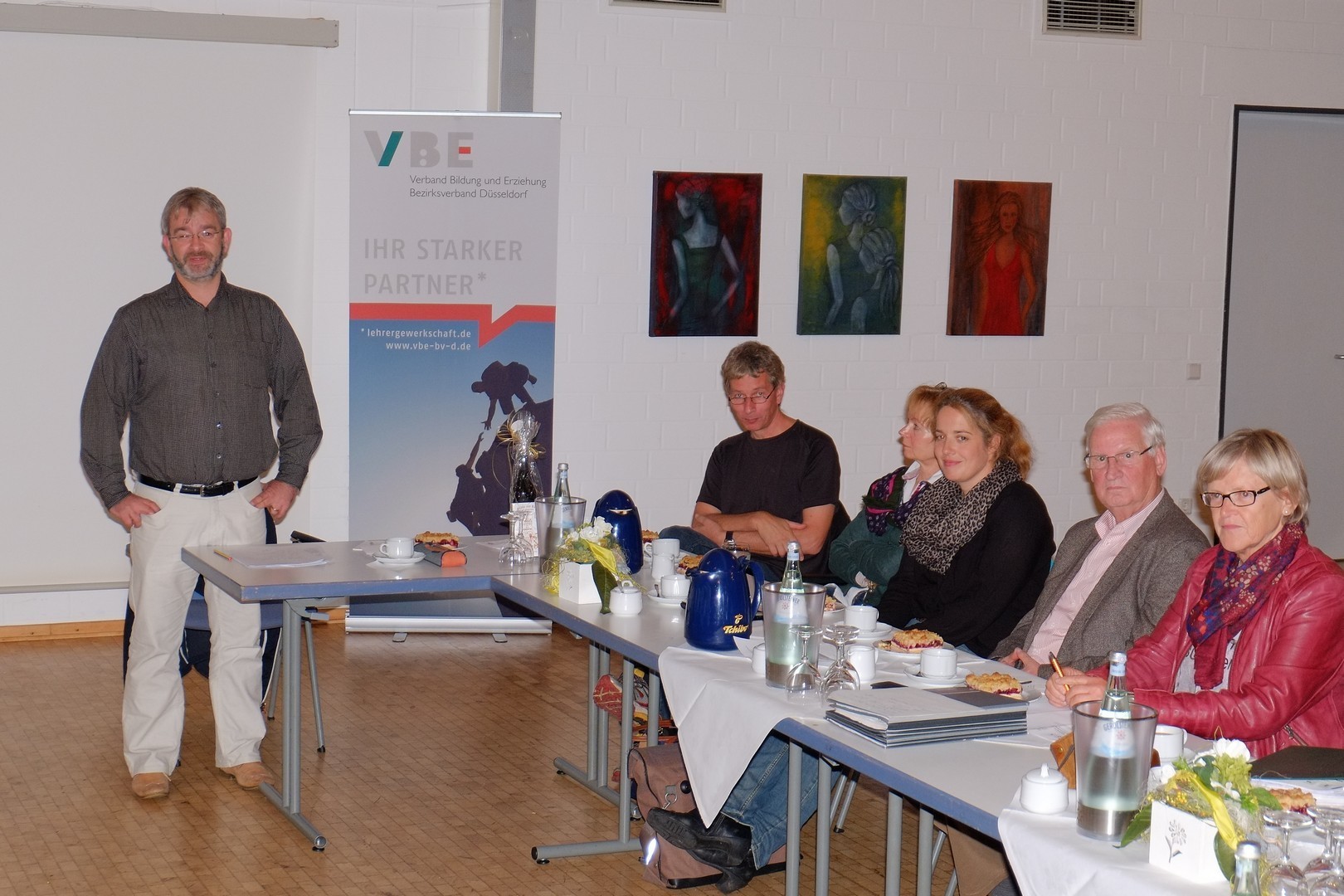 Die Mitglieder des Verband Bildung und Erziehung, VBE, Kreis Kleve, kamen zur Mitgliederversammlung zusammen.