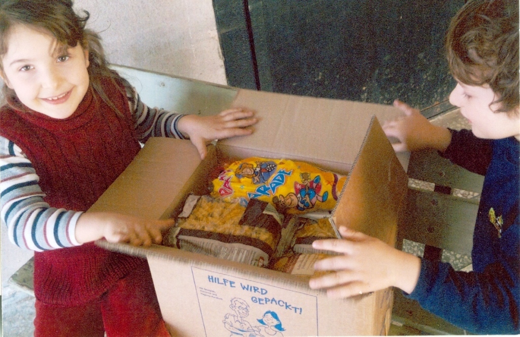 Besonders Kinder freuen sich über den Inhalt der Pakete