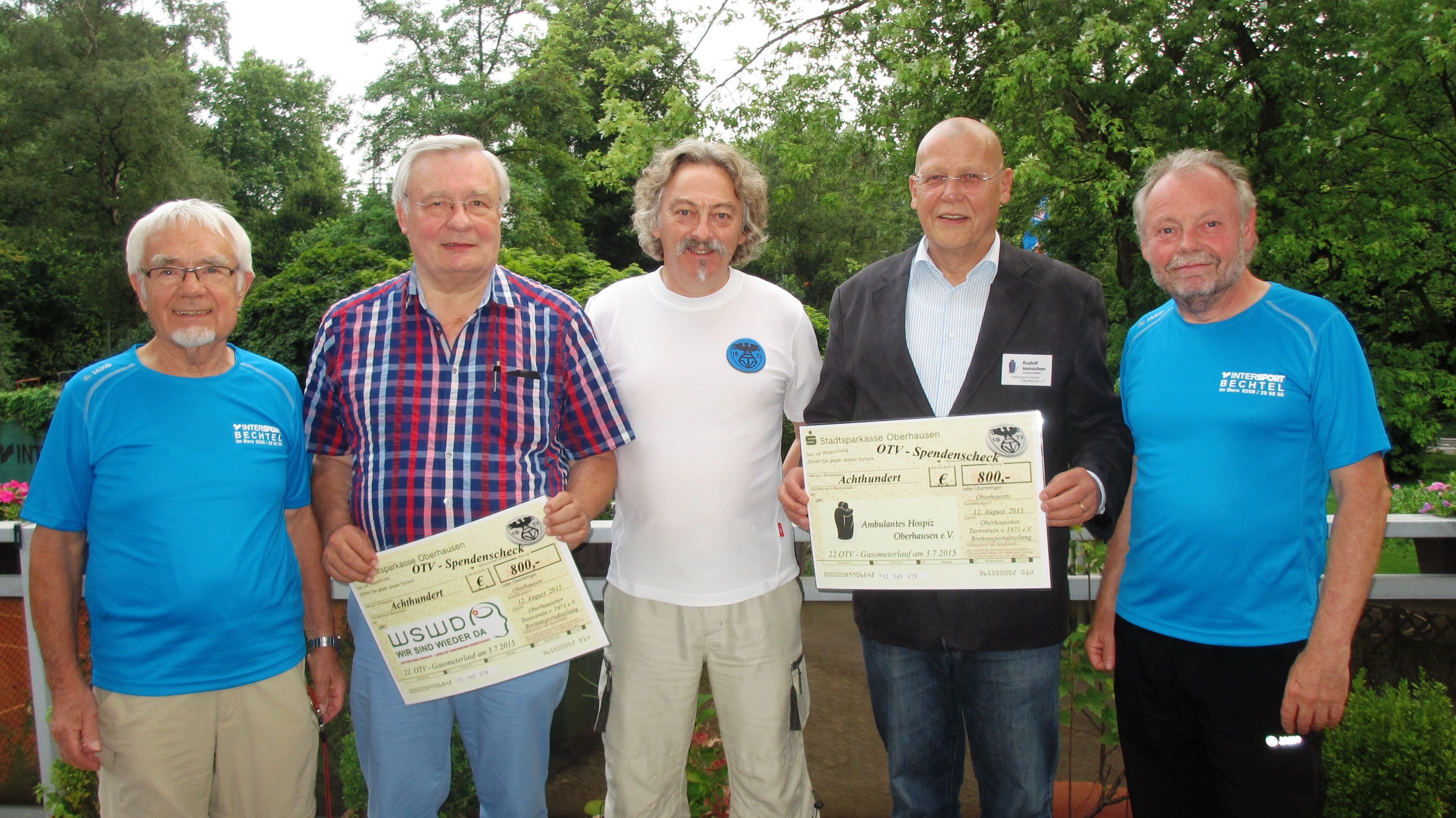von links nach rechts:
Theo van Löchtern (OTV), Manfred Ernst (OTV, WSWD), Heinz Gebhardt (OTV), Rudolf Heinichen (Ambulantes Hospiz), Detlef Sonntag (OTV)