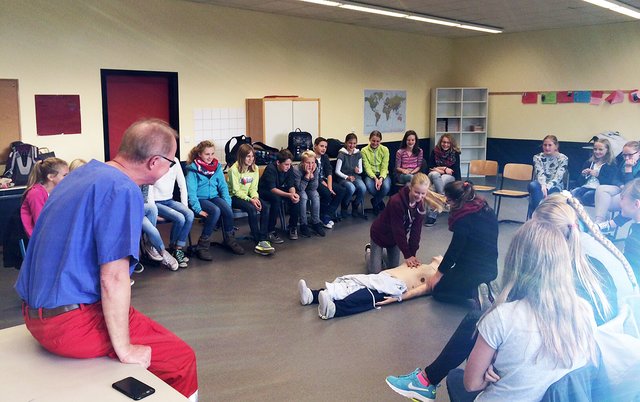 Siebtklässler beim Reaworkshop vom evangelischen Krankenhaus. | Foto: privat