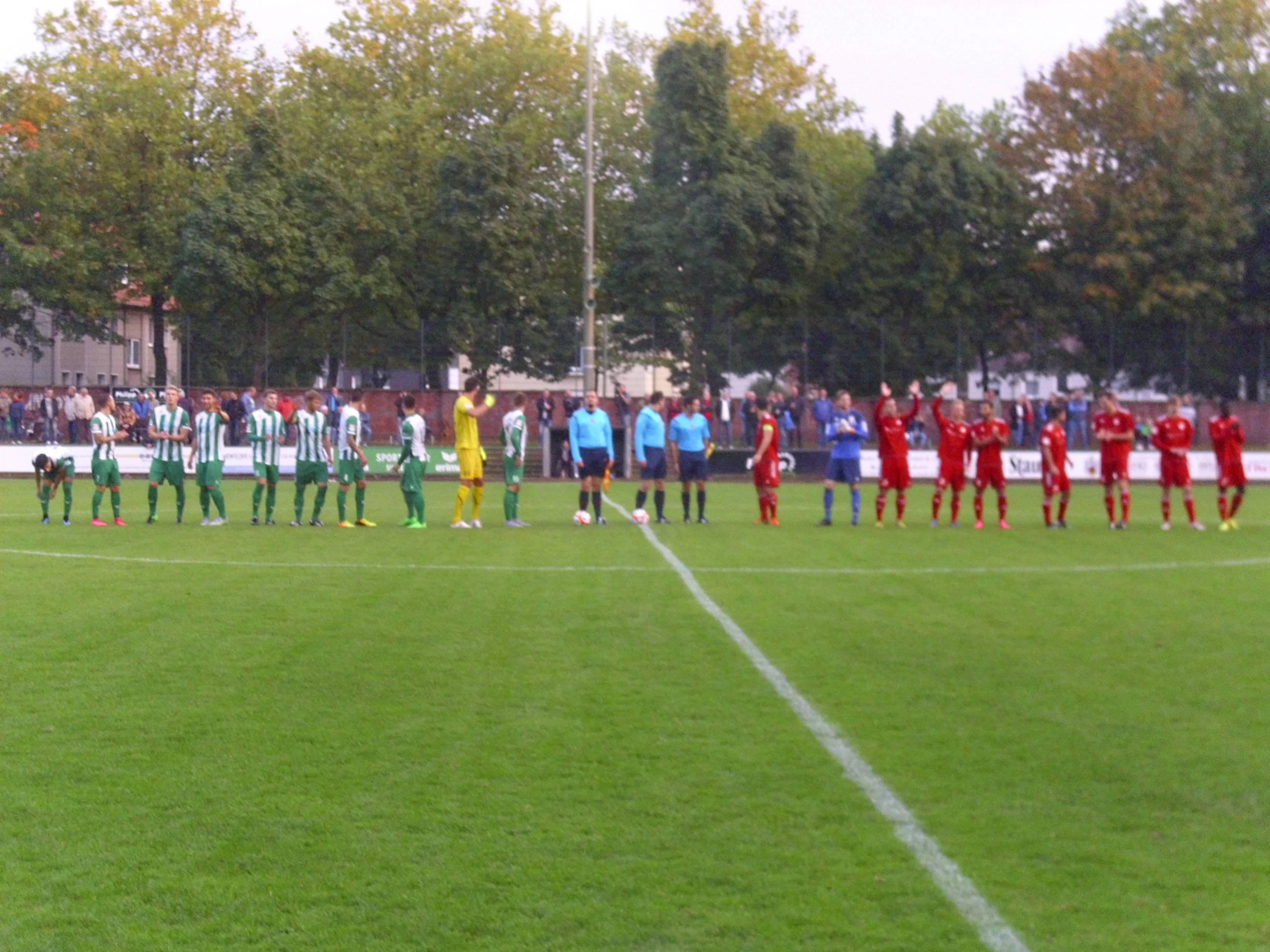 Die Grünhemden haben eine tolle Mannschaftsleistung im Derby gegen den SV Schermbeck in der Eikemper-Arena gezeigt und man muss alle Spieler gleichermaßen ein Lob ausstellen.