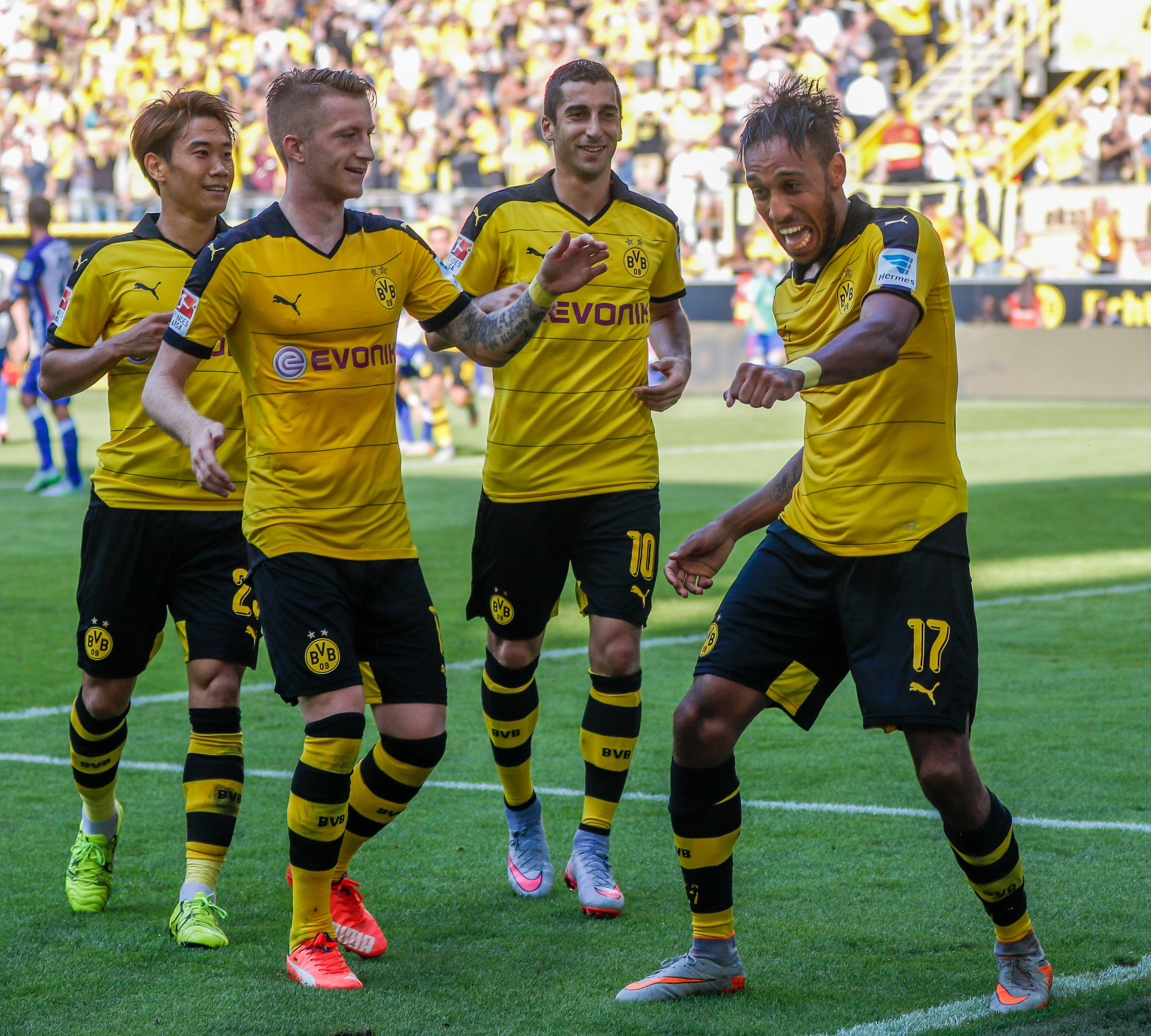 Bislang jubelte Pierre-Emerick Aubameyang (r.) an jedem der sechs Bundesliga-Spieltage. Gegen Darmstadt 98 am Sonntag auch wieder?