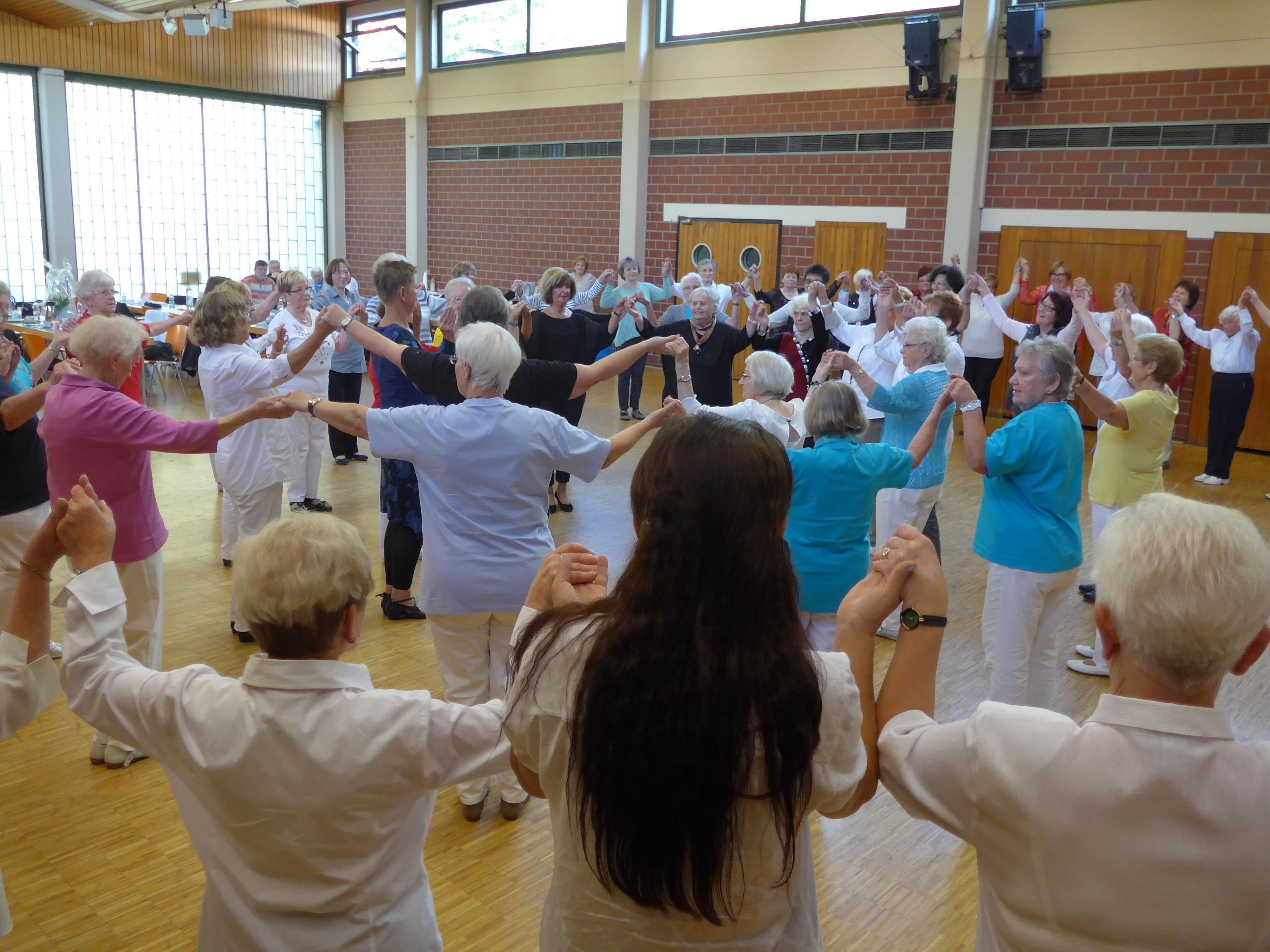 Abschlusstanz bei der DTSA-Abnahme im Arbeitskreis Bottrop 26.9.2015
