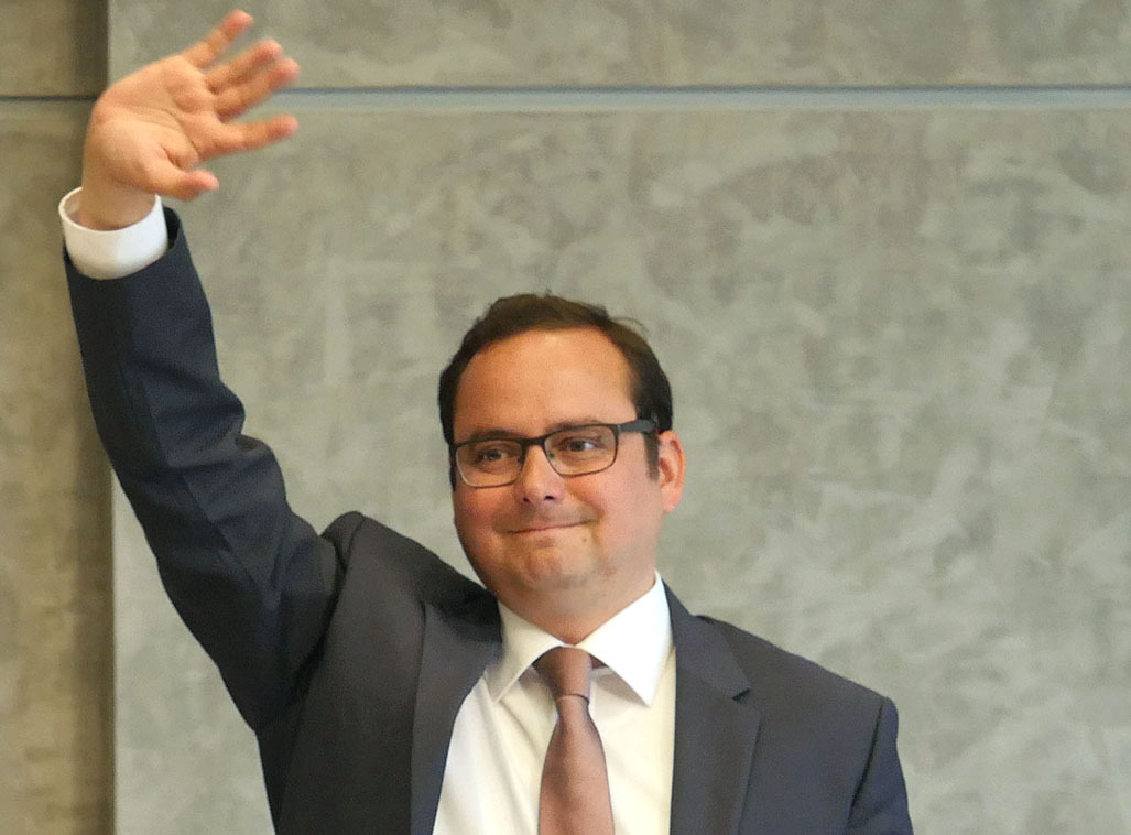 Gewonnen! Thomas Kufen ist OB. Foto: Gohl