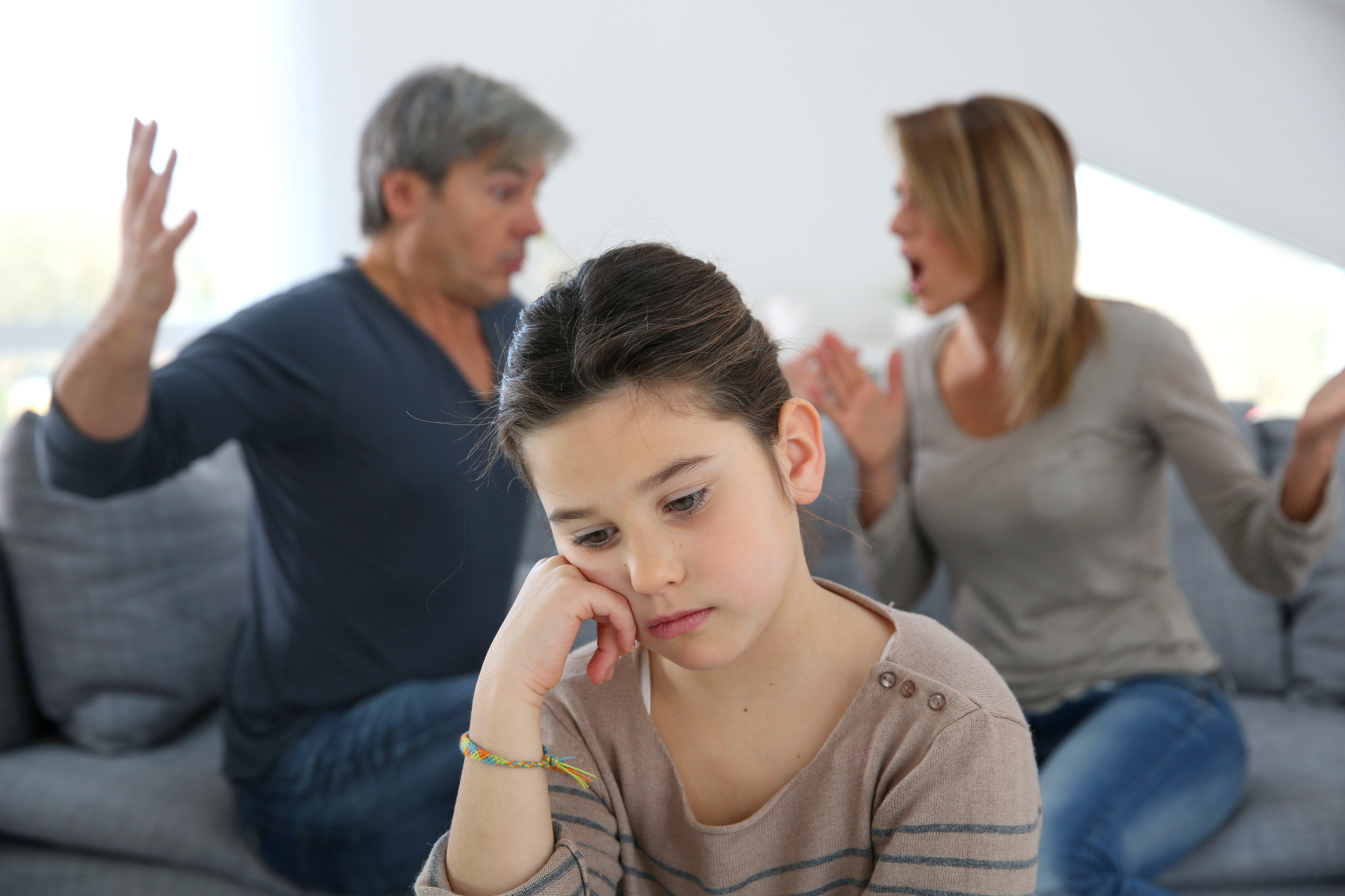Wenn die Belastung in der eigenen Familie zu groß wird, dann können Kinder in akuten Krisen eine zusätzliche, eine Zweitfamilie aufsuchen, um Ruhe zu gewinnen und Hilfe in Anspruch zu nehmen.