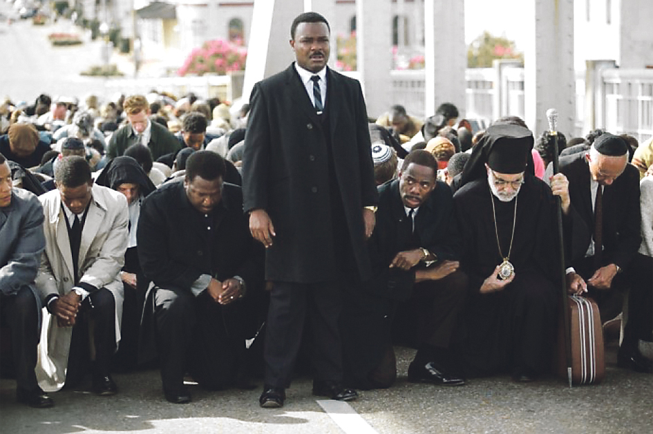 Selma ist ein mitreißendes Historiendrama um den bedeutsamen Protestmarsch Martin Luther Kings und seiner Anhänger von Selma nach Montgomery, Alabama.