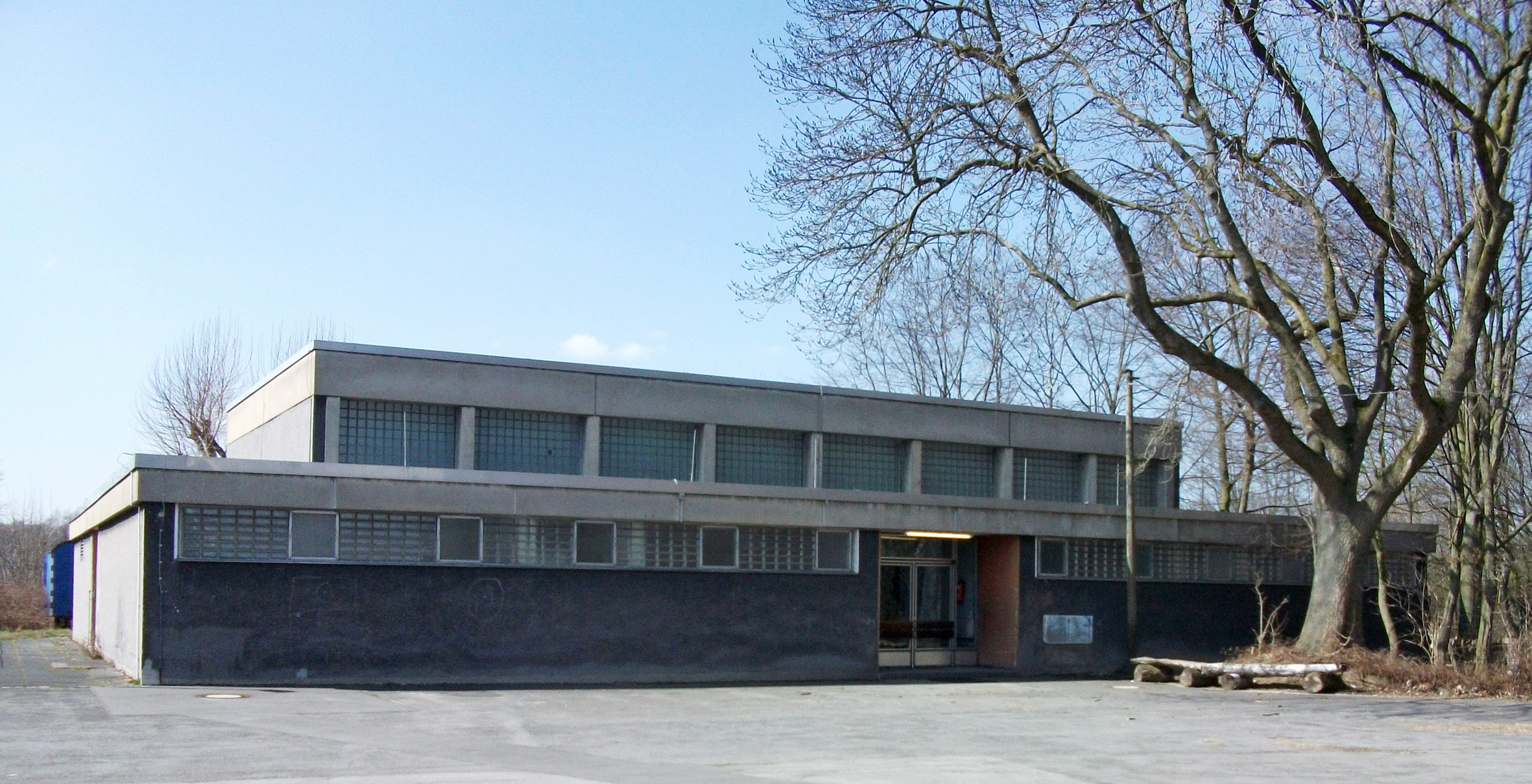 In die Turnhalle in Dingen sollen bald Flüchtlinge ziehen.