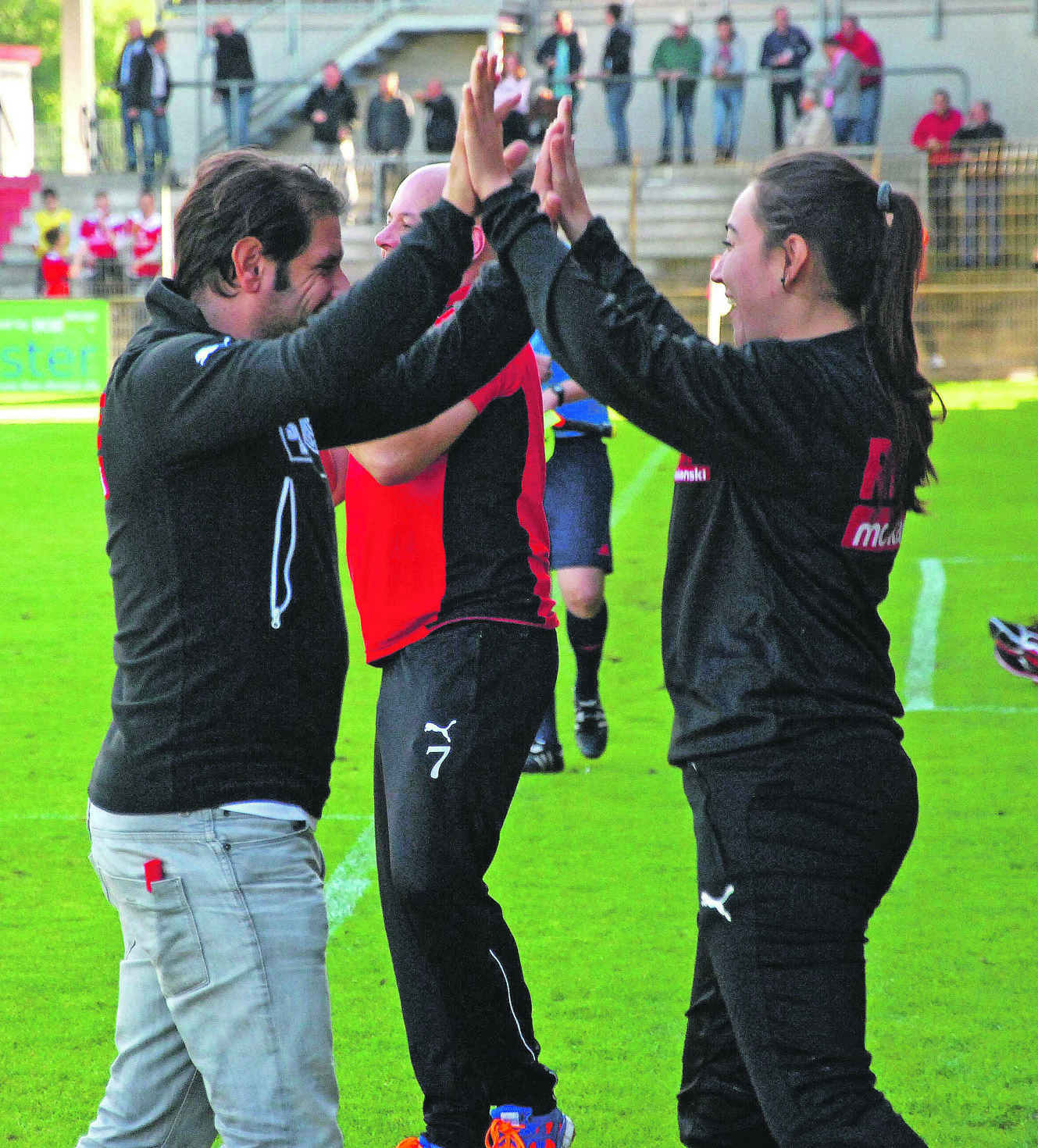 Coach Farat Toku und seine Assistentin Duygu Erdogan nach dem 5:3-Auswärtssieg am letzten Samstag in Ahlen. Foto: Peter Mohr