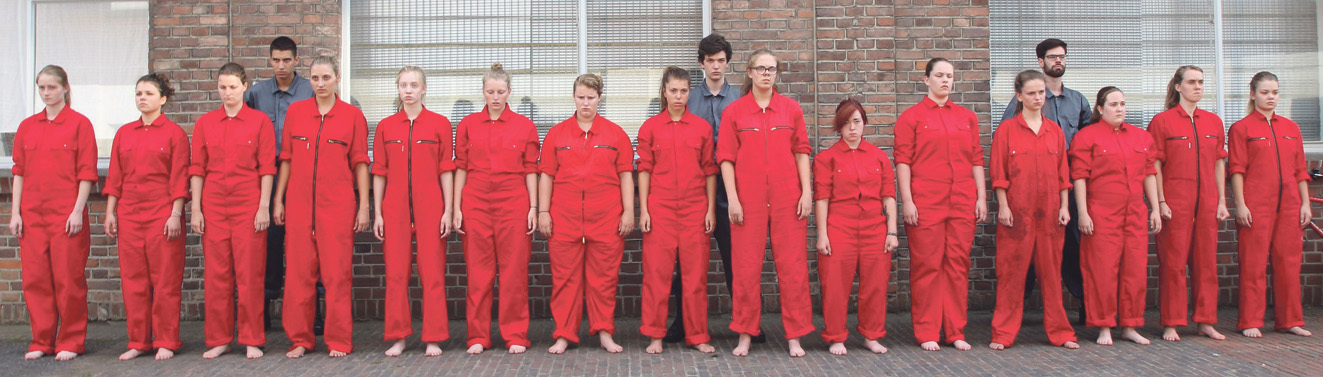 Mit dem Theaterstück "extremities" wurden Theater im Fluss und das Theaterschiff Deventer zum "beste-buren-Festival" nach Brüssel eingeladen.