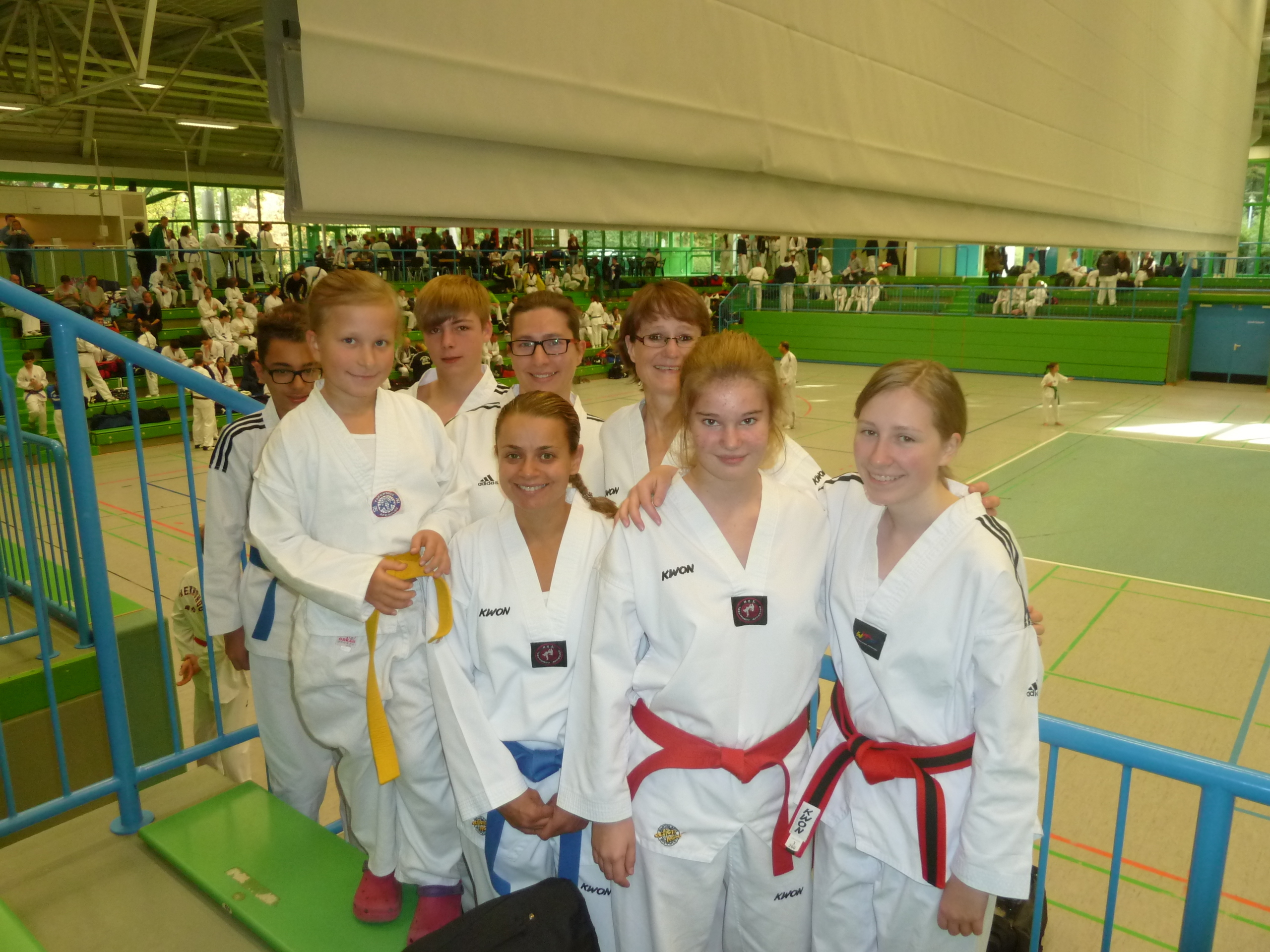 Haluk, Madita, Connor, Gülden, Julia, Susi, Hanna und Hanna
