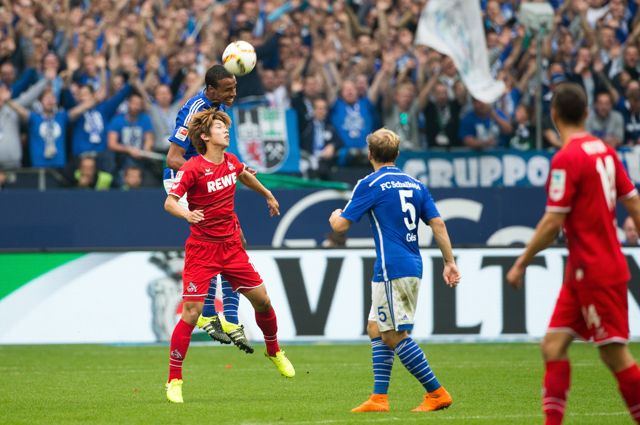 Kölns Yuya Osako initierte immer wieder die schnellen Gegenstöße der Kölner und setzte mehrmals seinen Sturmkollegen Anthony Modeste sehr gut in Szene.