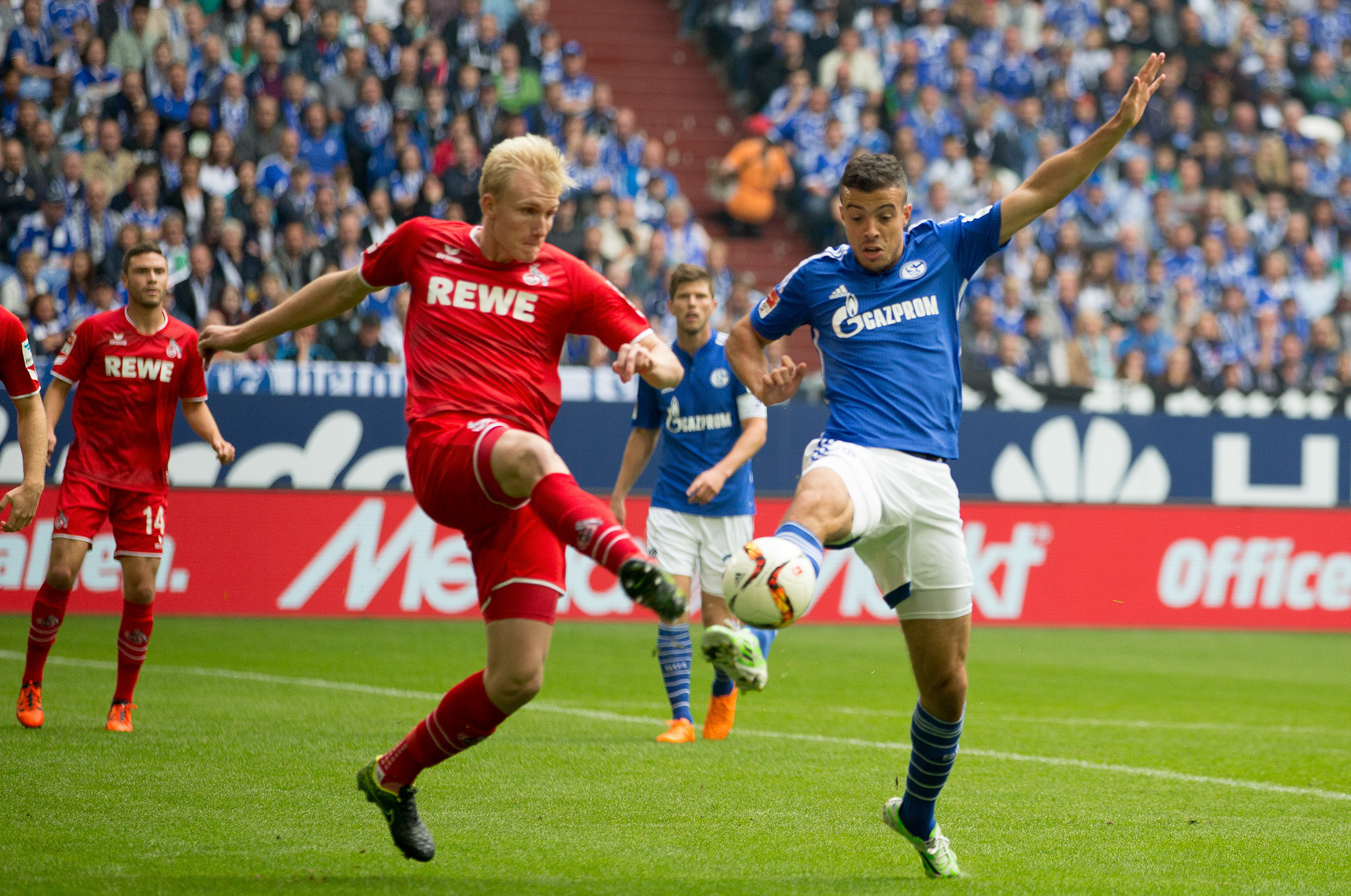 Für Franco Di Santo (r.) und den S04 gab es am Sonntag kein Durchkommen gegen Köln.