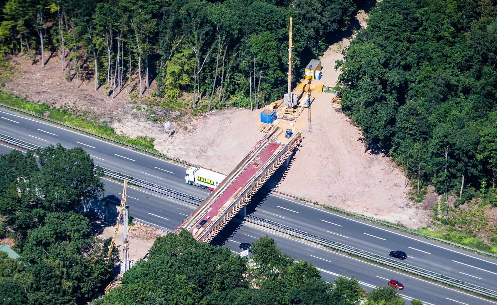 Die neue Brücke "Am Leiterchen" ist fertig.