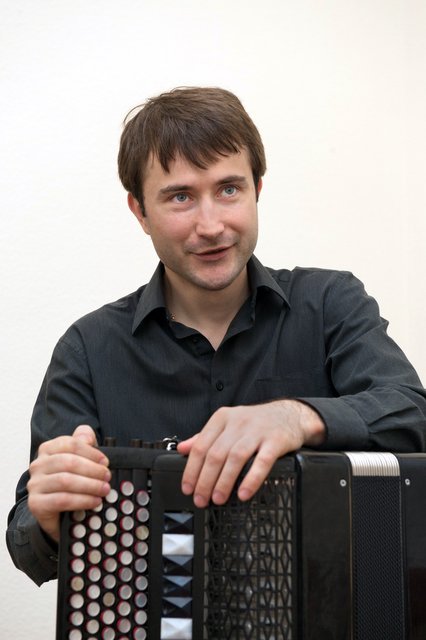 Roman Yusipey ist Träger zahlreicher internationaler Preise und spielt aus Anlass der Reichsprogramnacht in Essen-Überruhr. Foto: Yusipey