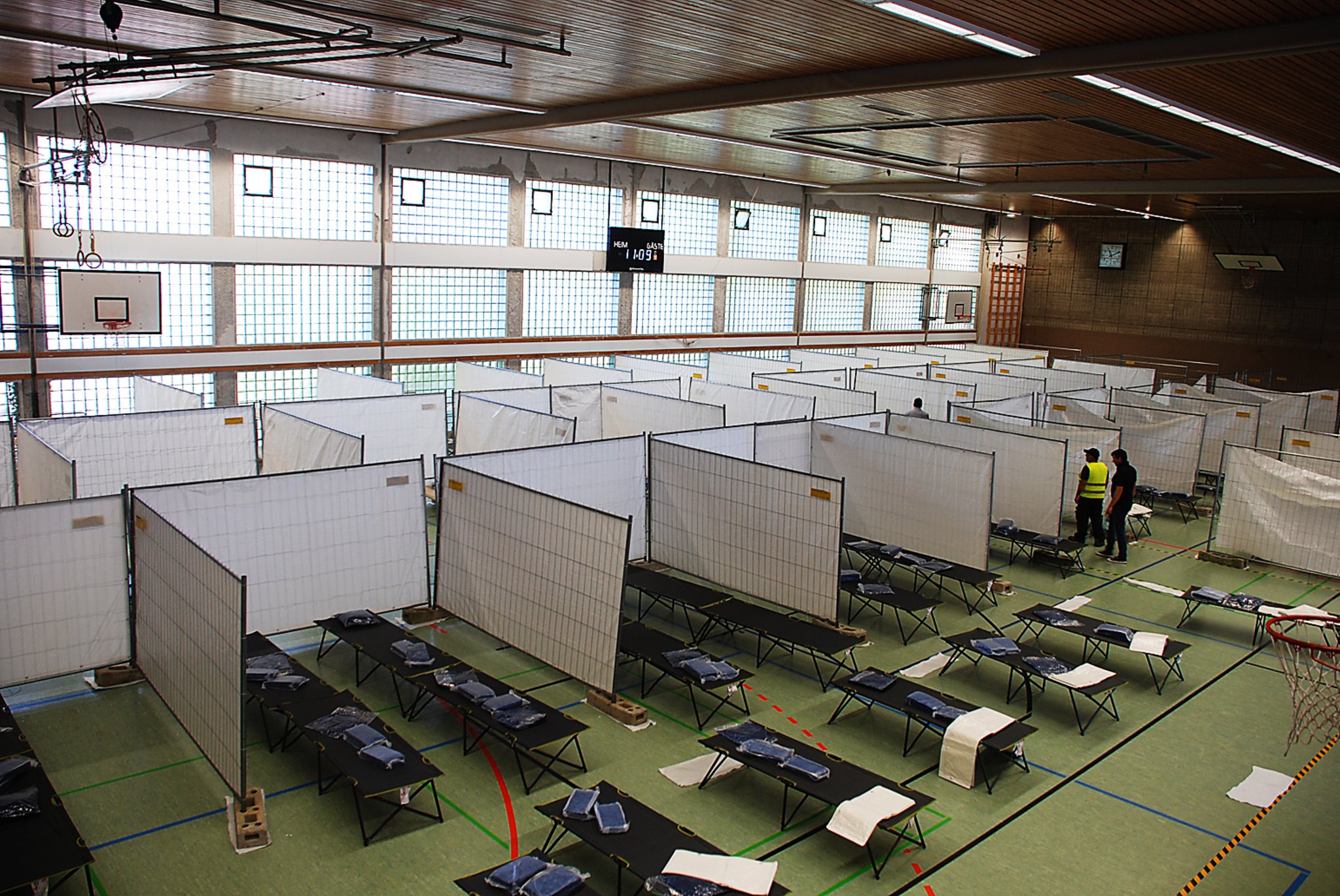 Flüchtlinge in der Notunterkunft - Sprockhövel-Haßlinghausen