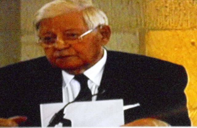 Helmut Schmidt * 23. Dezember 1918 - † 10. November 2015