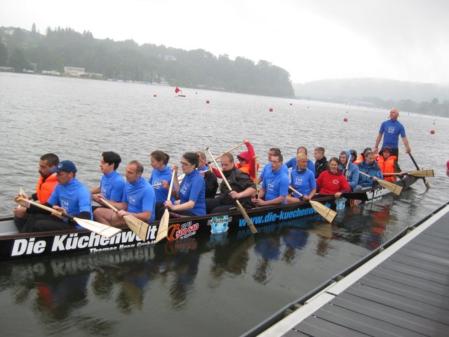 Das Drachenbootteam "Heljens Fighters" der Lebenshilfe kam auf Rang 3 von 24 beteiligten Mannschaften - ein großartiges Ergebnis.