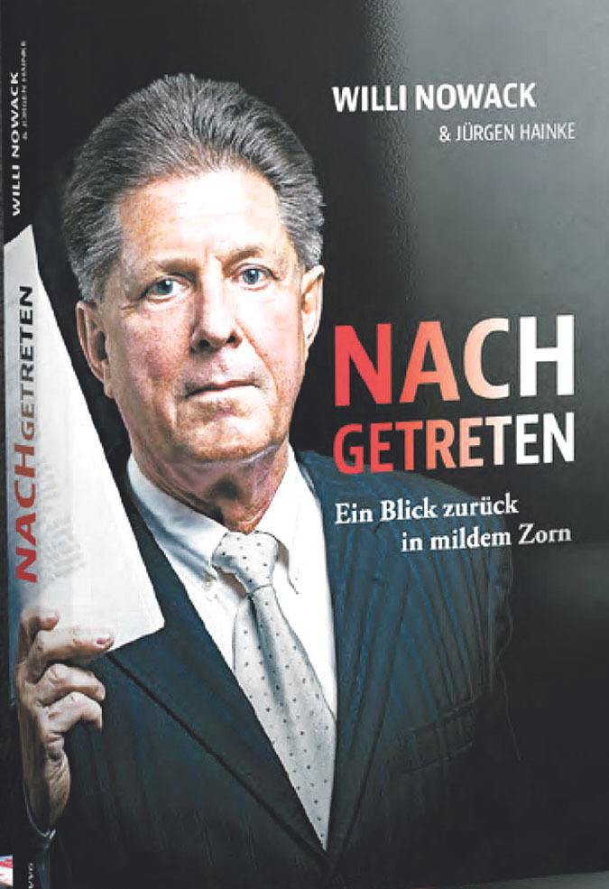 Seit heute liegt Willi Nowacks Buch (19,90 Euro) im Essener Buchhandel vor. Bestellungen können auch unter www.itsonlyrocknroll.de erfolgen.