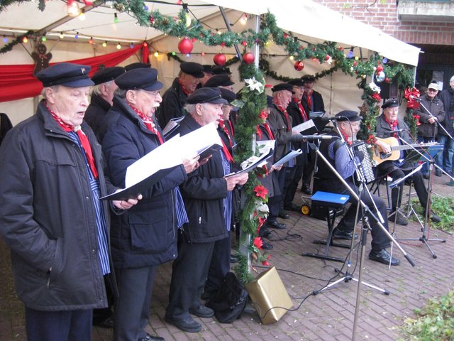 Der Shanty-Chor ist ein beliebter Programmpunkt.