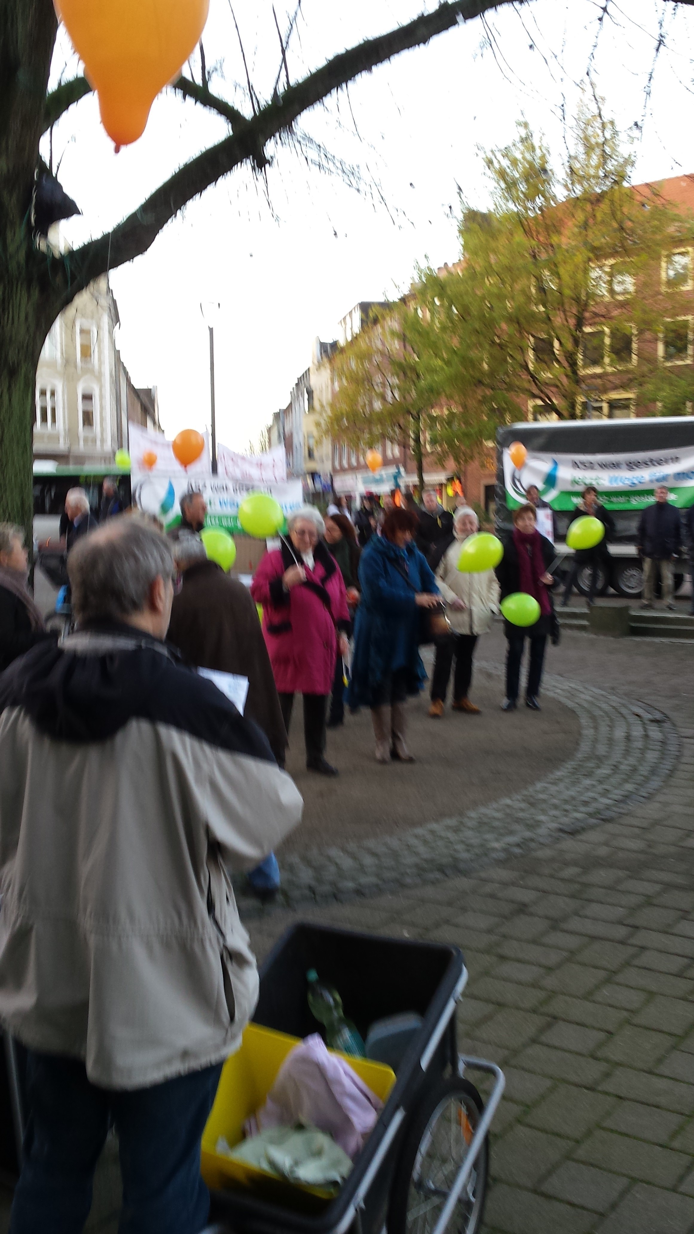 Protest gegen Wendehälse vorm Gladbecker Ratshaus
