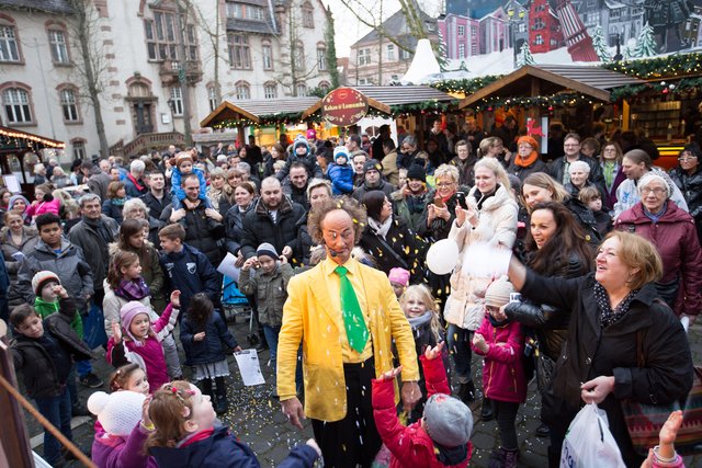 Der Zauberer Wolfelino begeisterte die Kinder bevor der Nikolaus kam. | Foto: Heike Cervellera