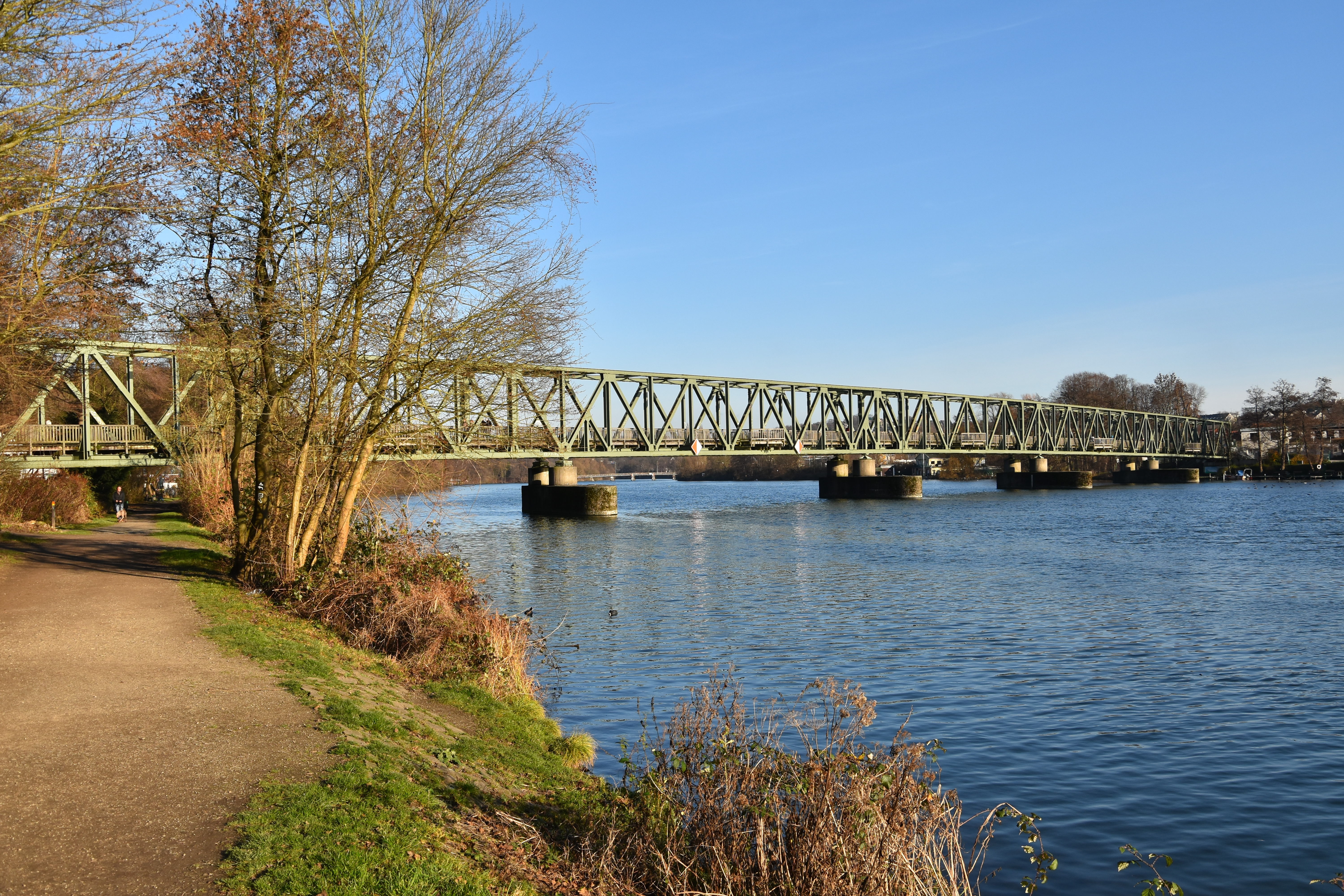 Ehemalige Eisenbahnbrücke