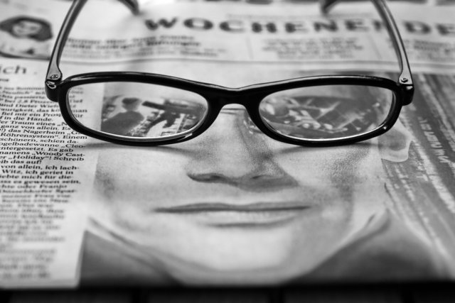 Welche Medien prägen unser Weltbild? Durch wessen Brille schauen wir da eigentlich?