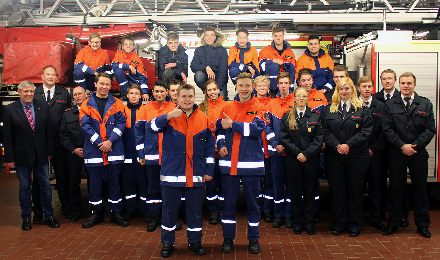 Es macht Spaß bei der Jugendfeuerwehr und Jugendliche sind hier gut aufgehoben