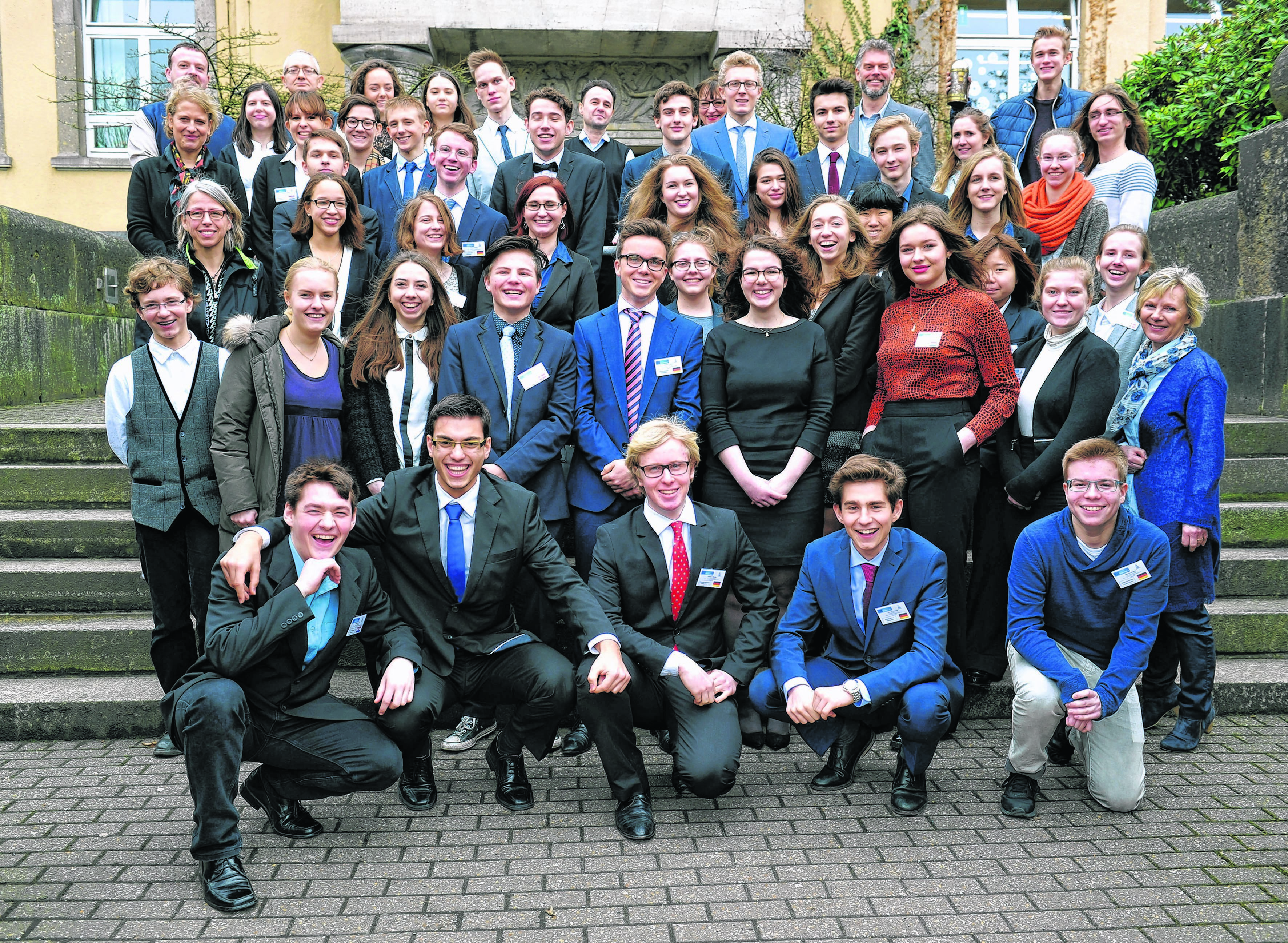 Schülerinnen und Schüler der Goetheschule sowie internationale Gäste nahmen die Rolle von Diplomaten ein.