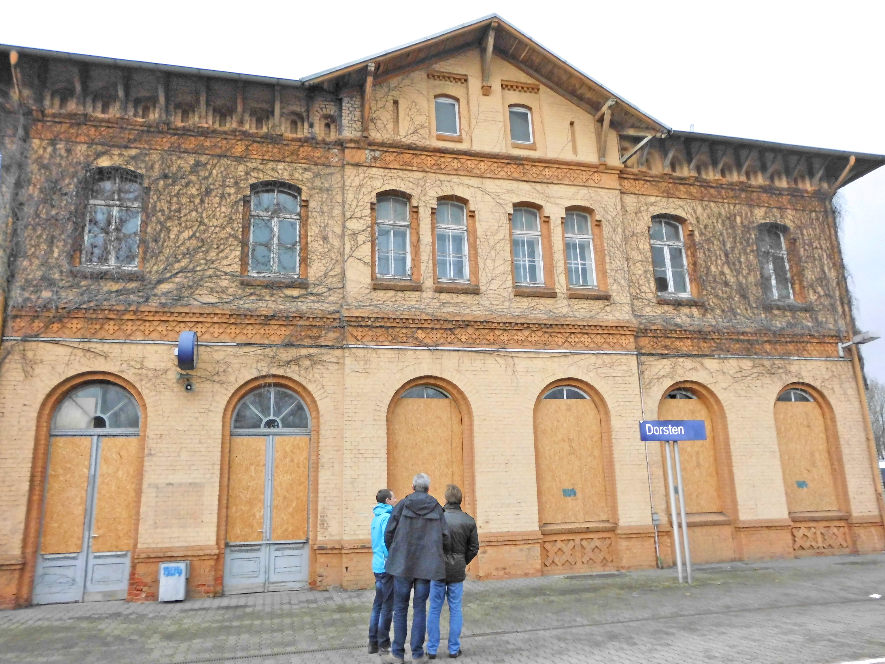 Das Dorstener Bahnhofsgebäude - seit Jahren schon ungenutzt.