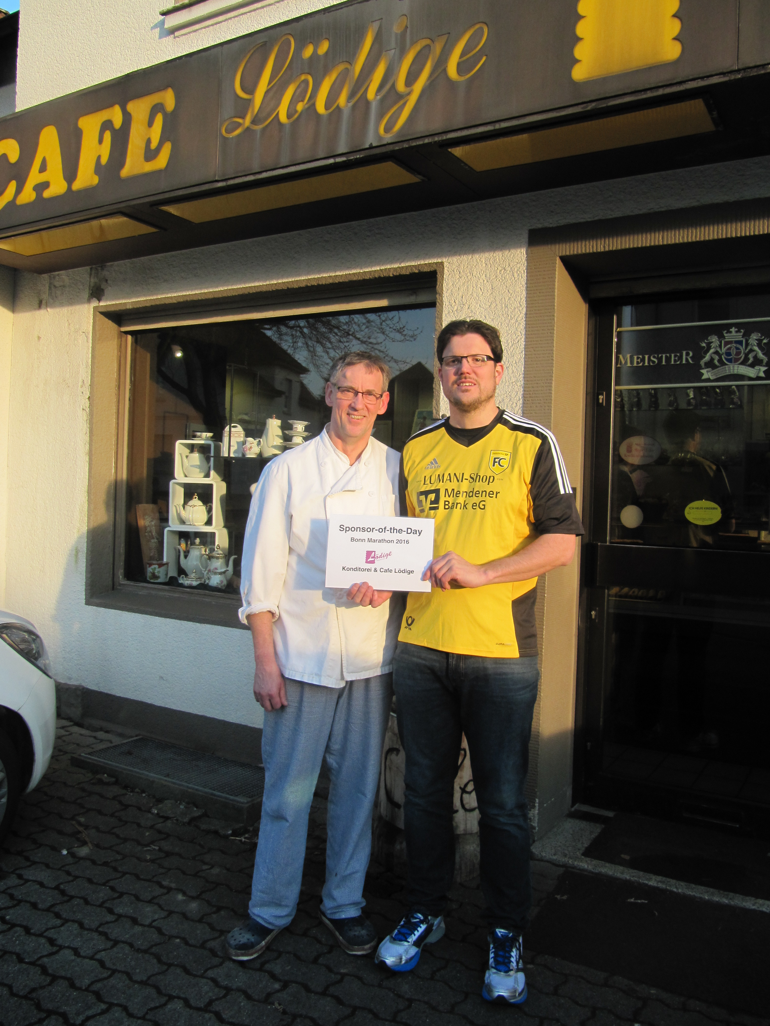 1. Sponsor-of-the-Day für den Bonn Marathon ist Christoph Trippe von Cafe und Konditorei Lödige