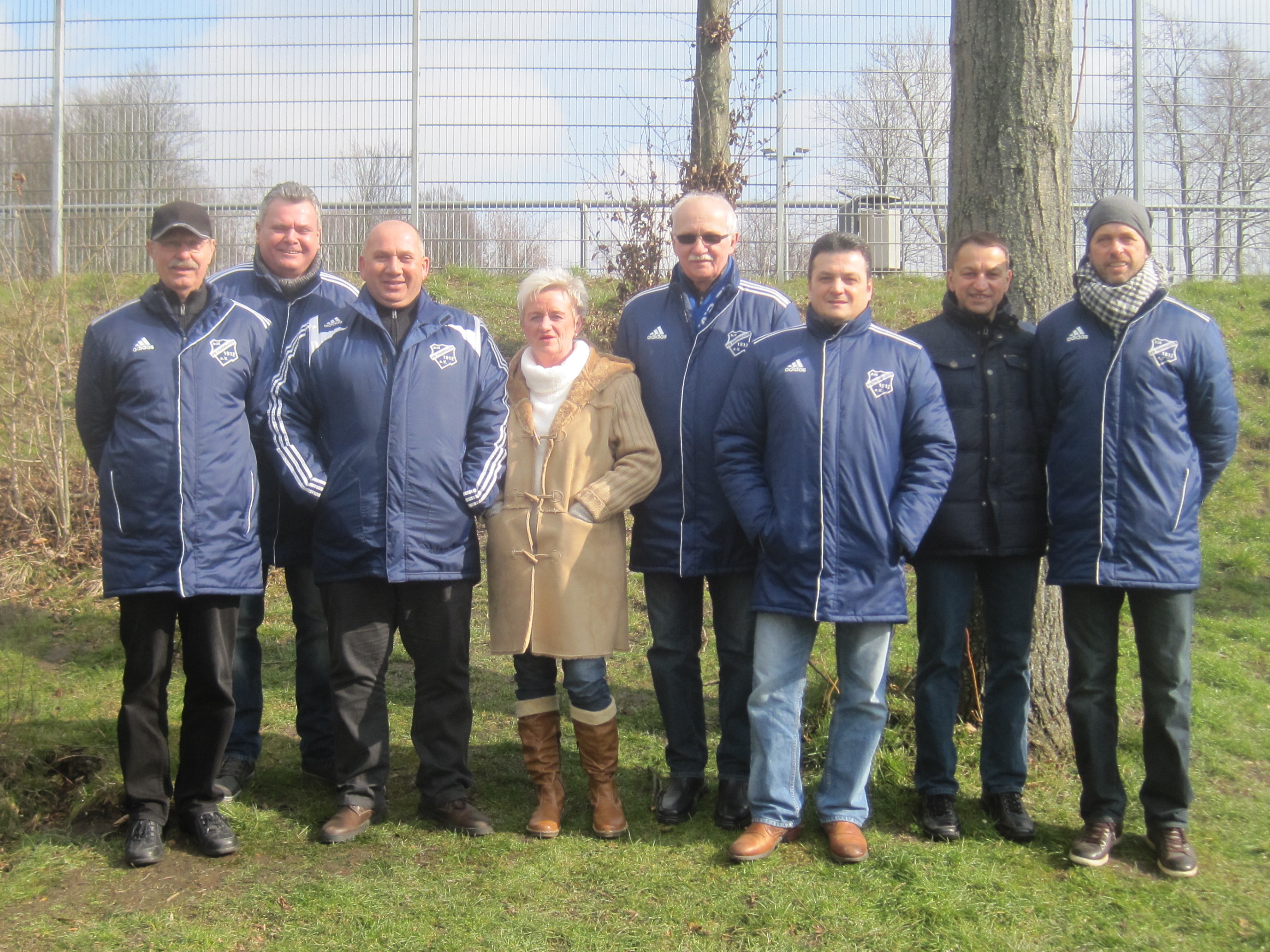 DJK VfB Frohnhausen, Edelfans
v.l.: Gerd Hackmann, Detlef Bergau, Achmet Altay, Dagmar Schymocha, Ewald Schymocha, Riccardo Bienvenuti, Michael Gans, Frank Smeilus