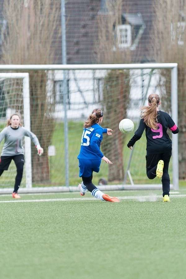 Melissa Greding bei Ihrem ersten Hattrick-Tor zum 1:0.