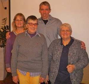 Von links nach rechts: Karin Schäfer (Sekretärin), Marion Schmitz (Vorsitzende), Markus Weiß (Vorsitzender), Ursula Jankowski (Schatzmeisterin)