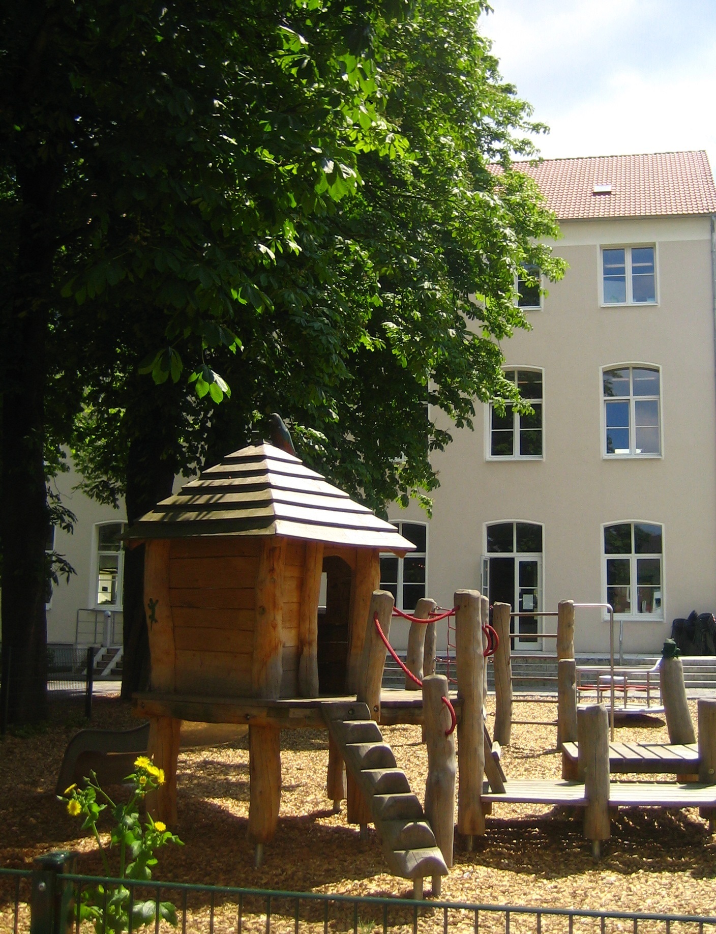Das Kulturzentrum balou e.V. an der Oberdorfstraße in Brackel bietet ein umfangreiches Kursprogramm für Menschen jeden Alters