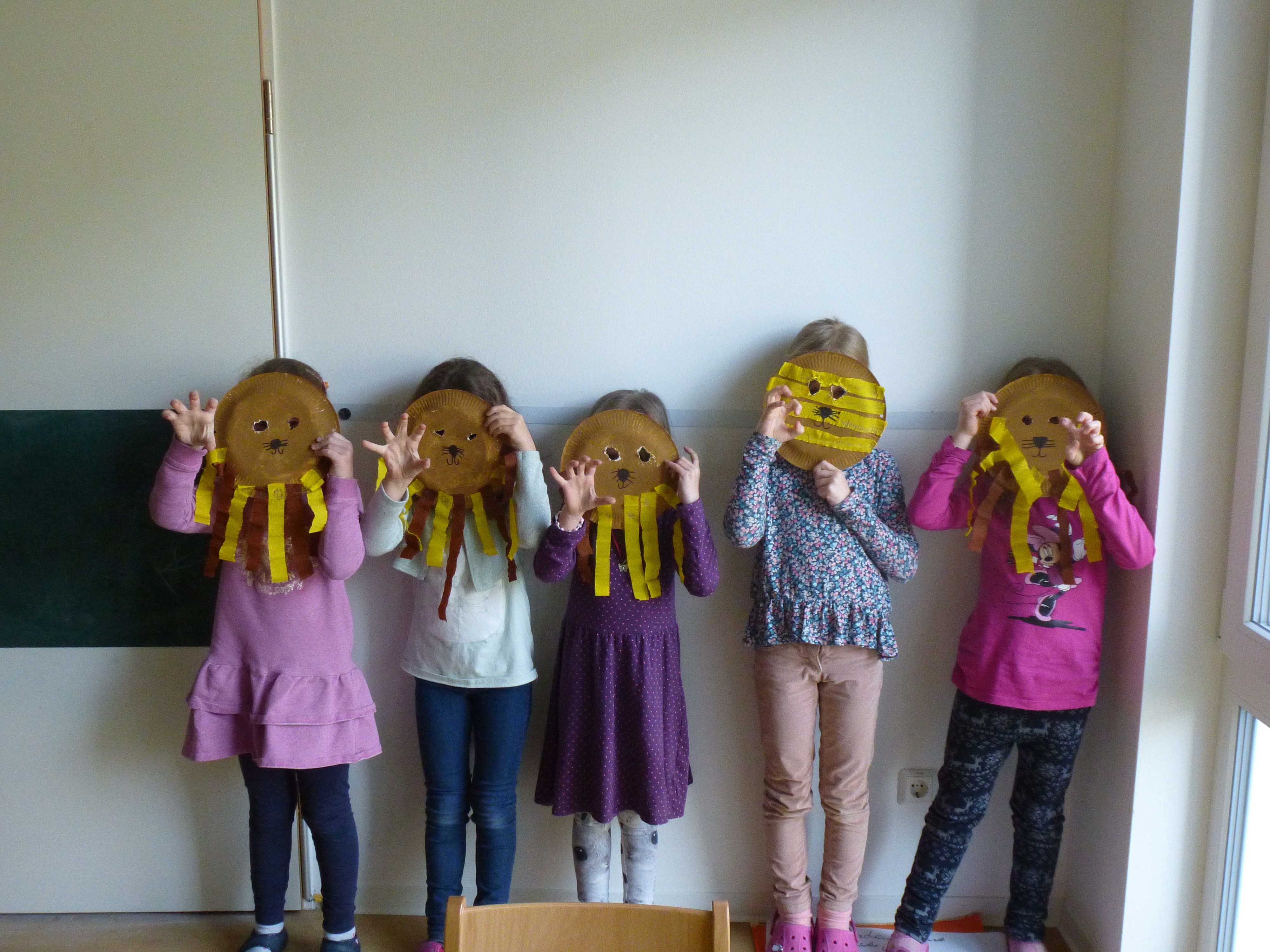 In die Welt des Zirkus' sind die Kinder der Zappelbande eingetaucht.