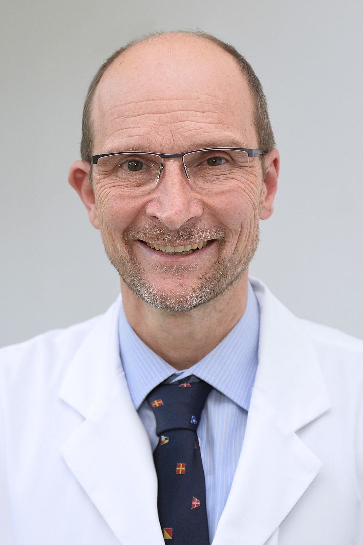 Prof. Volker Runde ist fasziniert von den Fortschritten in der Tumortherapie.