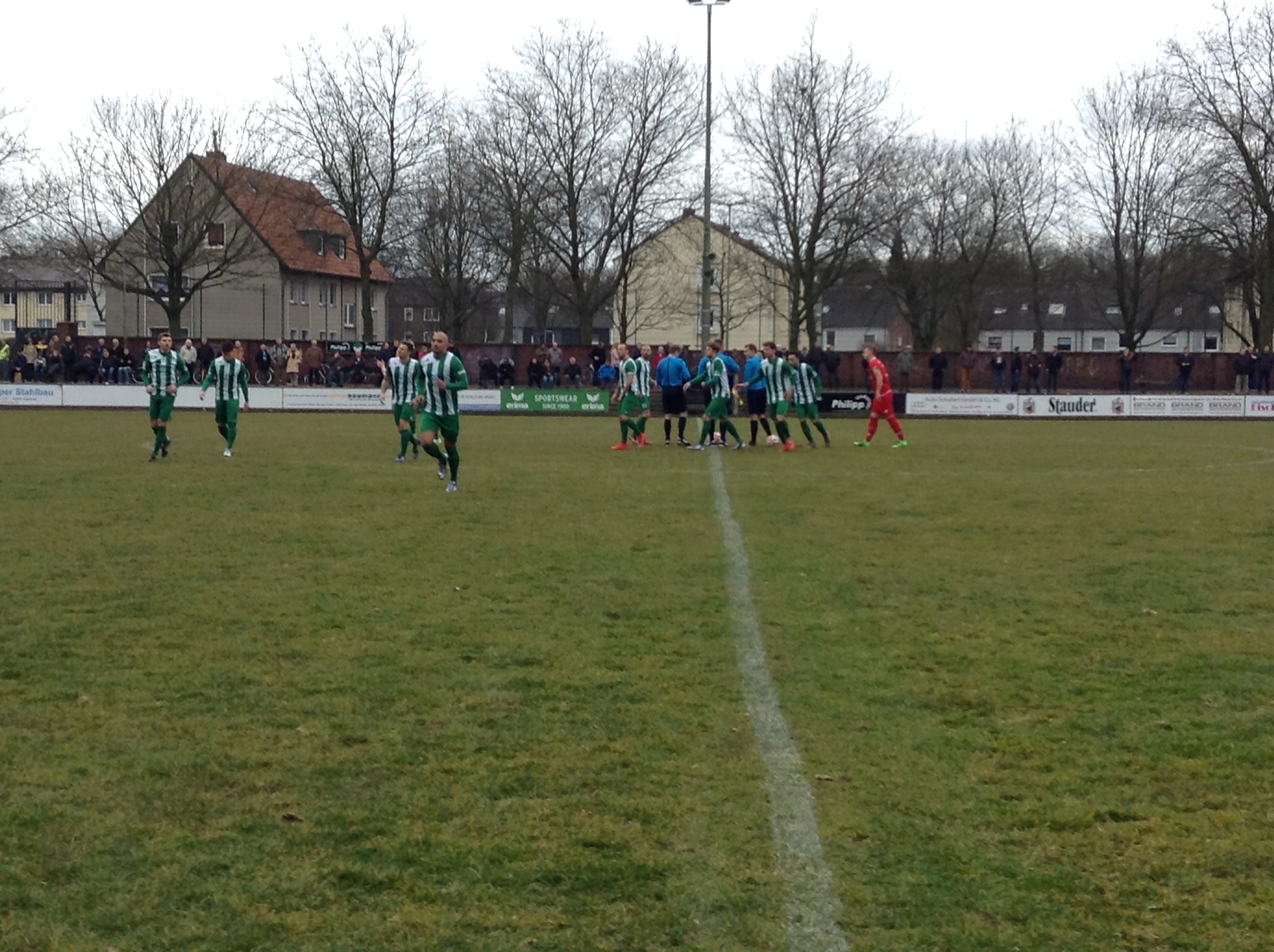 Zwei Derbys stehen für die Grünhemden an. Donnerstagabend beim SV Schermbeck und Ostermontag zu Hause in der Eikemper-Arena gegen den TSV Marl- Hüls