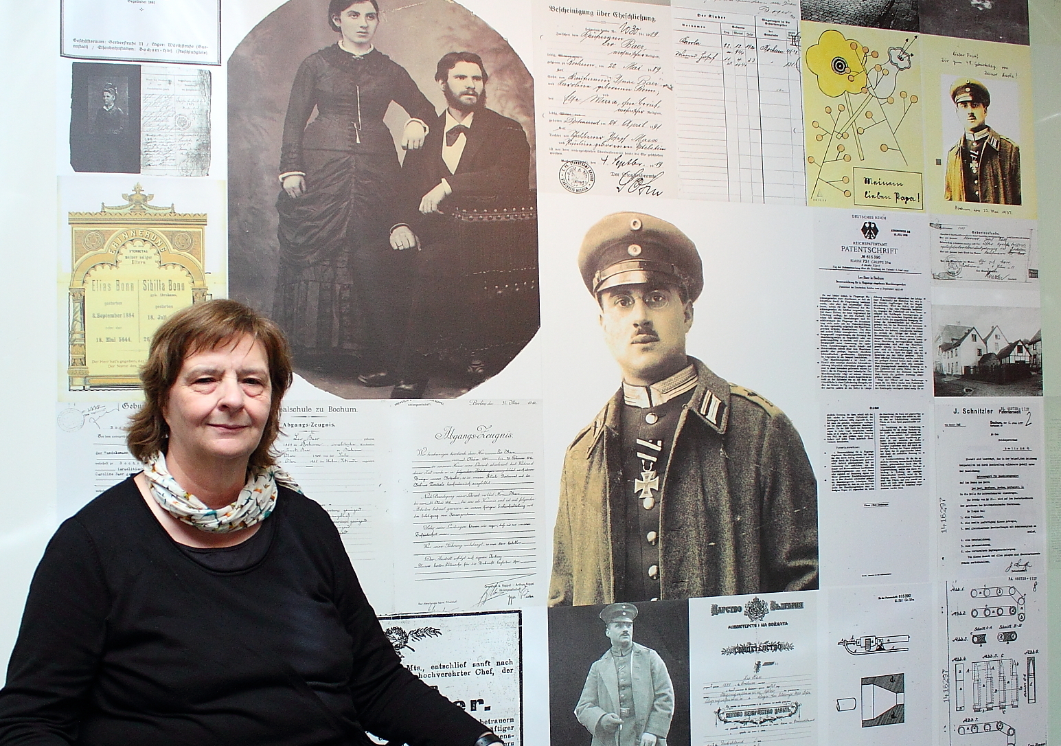 Die Leiterin des Stadtarchivs, Dr. Ingrid Wölk, fand im Stadtarchiv die Autobiographie des Bochumer Leo Baer (Foto im Hintergrund). Über 15 Jahre trug sie dessen Lebensgeschichte zusammen. Im Juni stellt sie ihr Werk im Stadtarchiv vor. Schon jetzt finden sich Auszüge in der Ausstellung zum Ersten Weltkrieg.