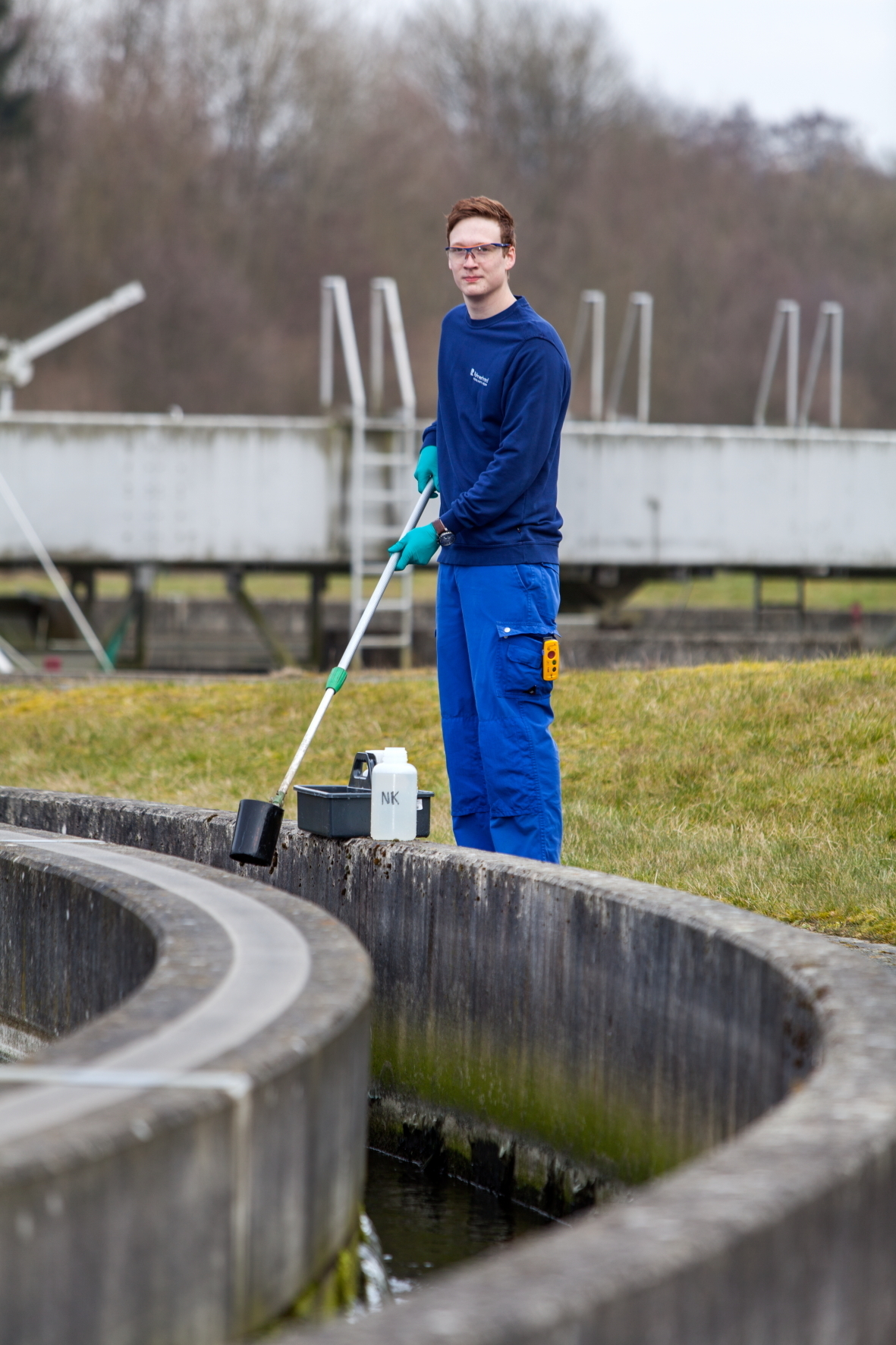 Jan-Luca Feldmann sieht seinen Beruf perspektivisch, denn „eine effiziente Abwasserbehandlung wird auch in späteren Jahren noch vonnöten sein“.
