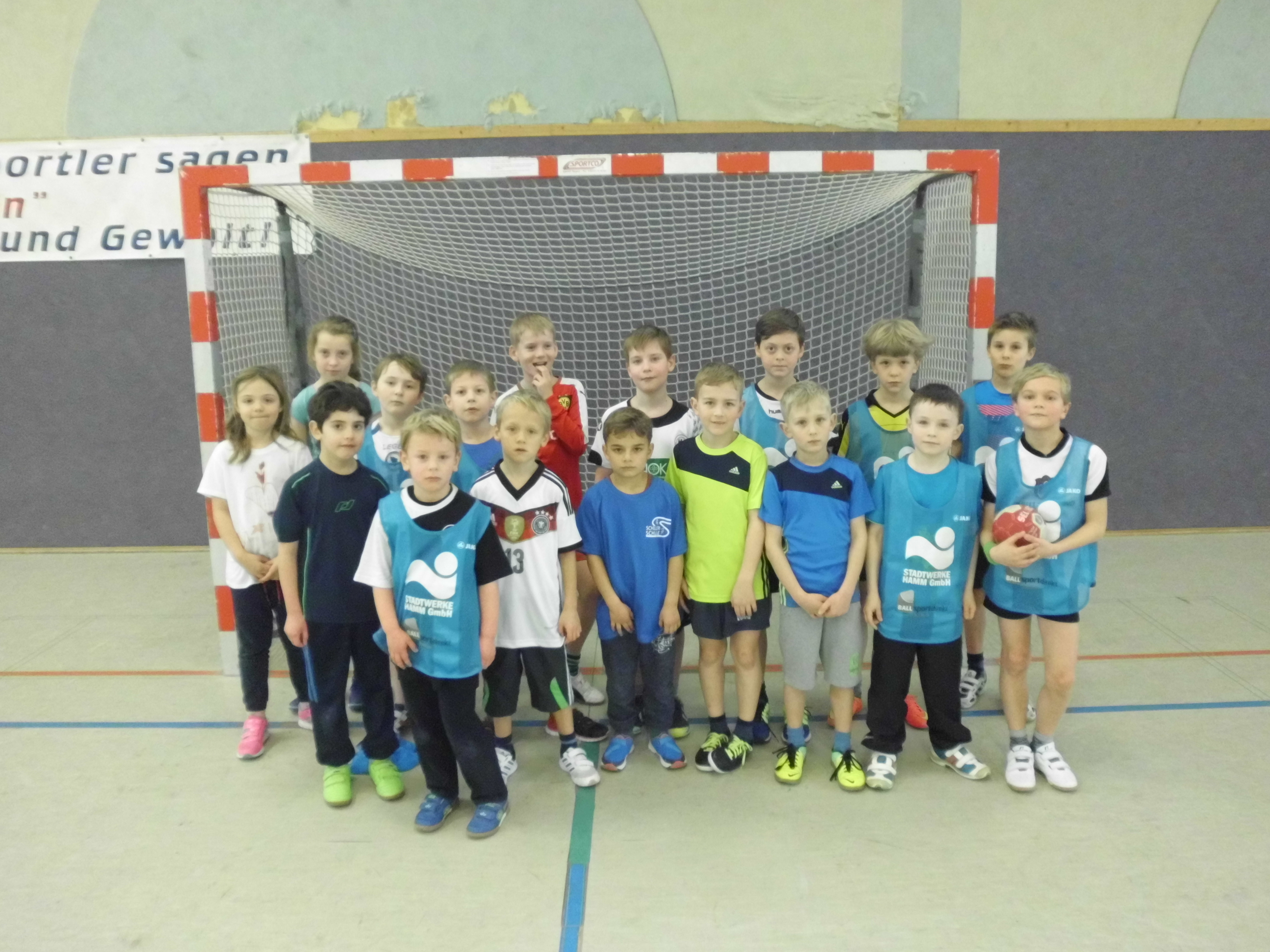 Die kleinen künftigen Handballer während des Schnupper-Tages.