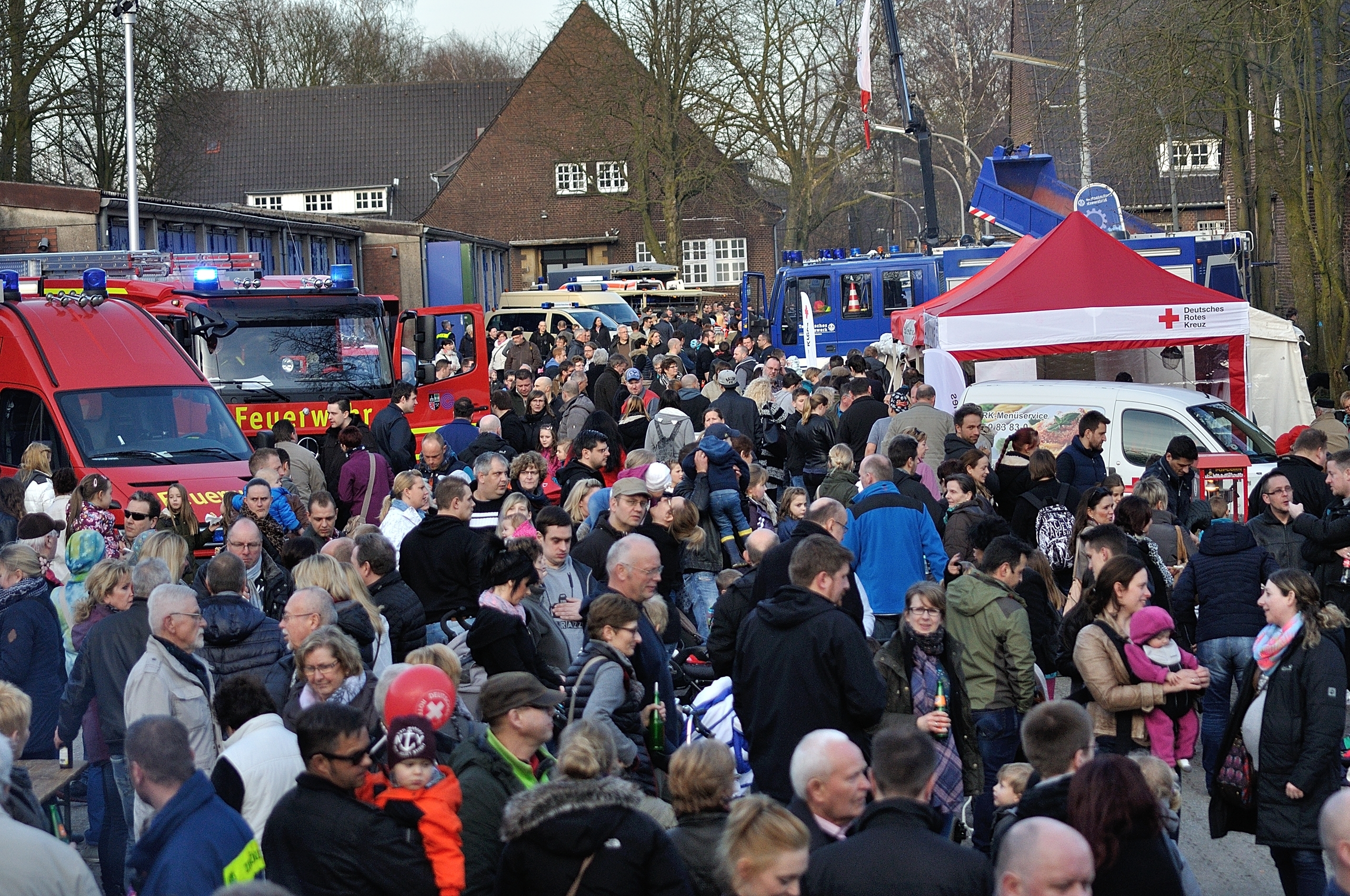 Traditionelles Osterfeuer 2016 im Technischen Hilfswerk Gelsenkirchen.Foto.THW-Gelsenkirchen/Kurt Gritzan
