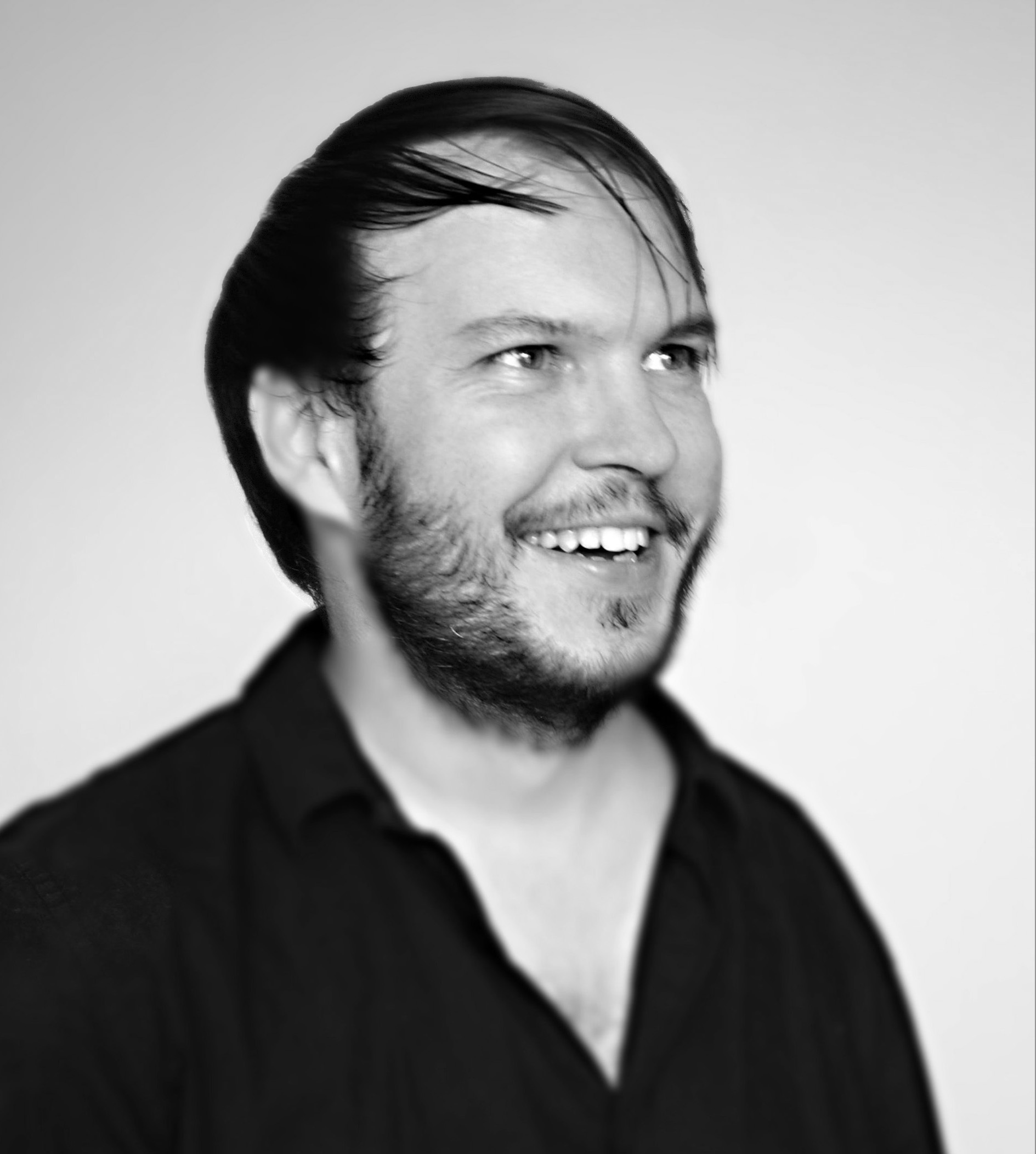 Fabian Lettow ist der künstlerische Kopf und Chef vom "kainkollektiv", dass seit nunmehr rund einem Jahr seine künstlerische Heimat am Ringlokschuppen in Mülheim an der Ruhr gefunden hat.